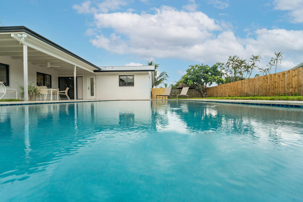 PALM BEACH GARDENS 4 - Residential Lease