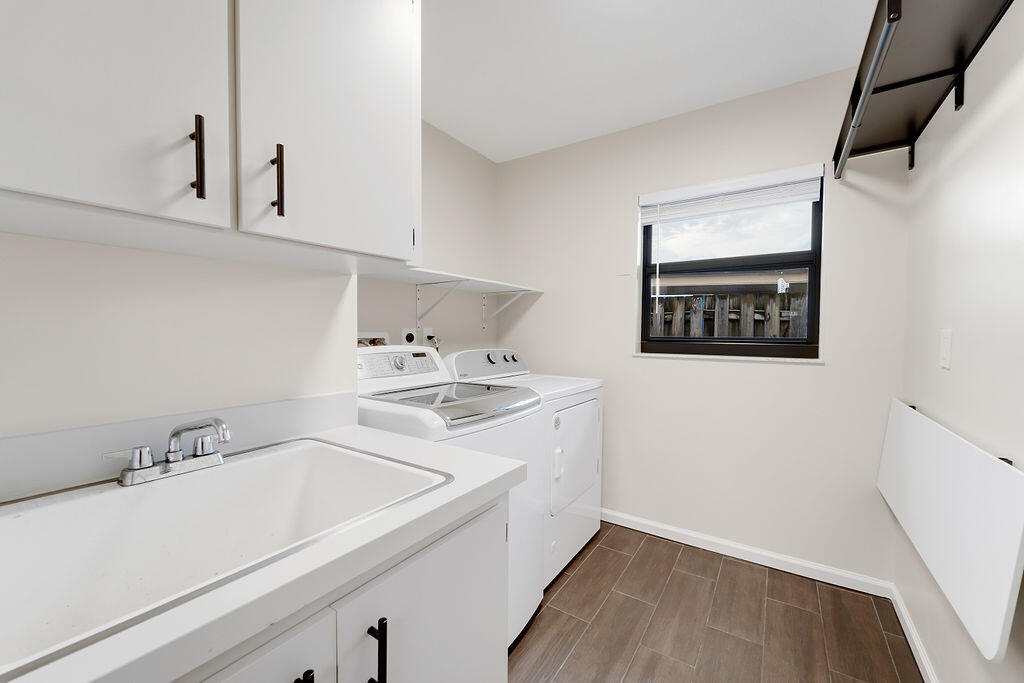 PALM BEACH GARDENS 4 - Residential Lease