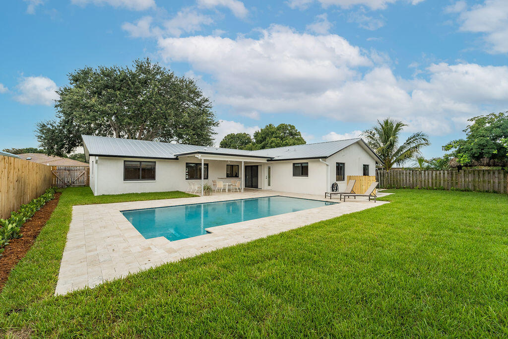 PALM BEACH GARDENS 4 - Residential Lease