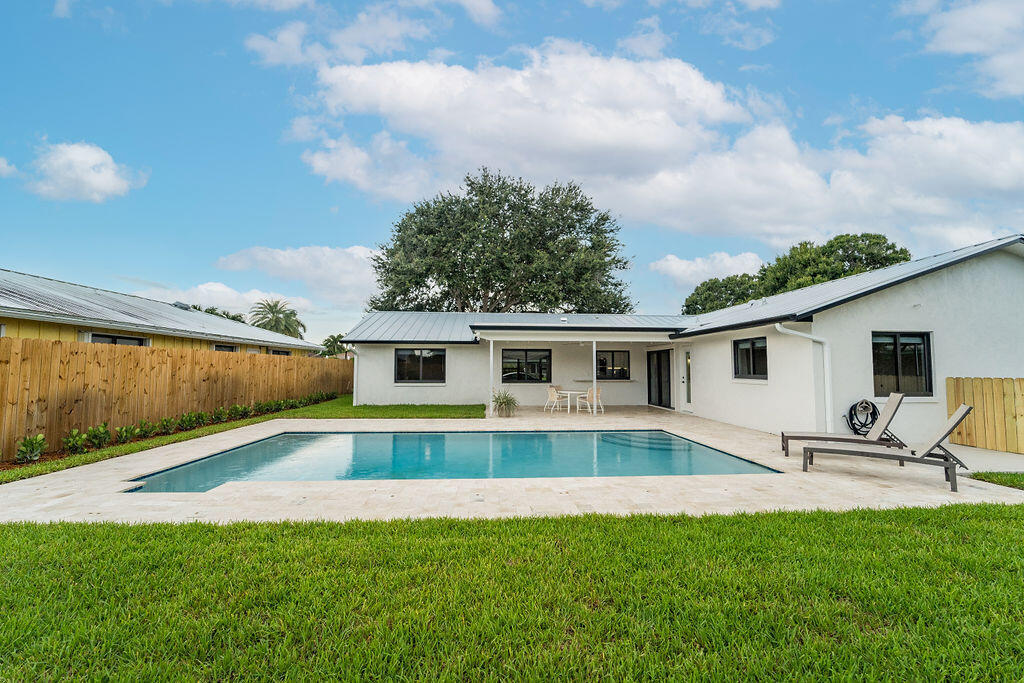 PALM BEACH GARDENS 4 - Residential Lease