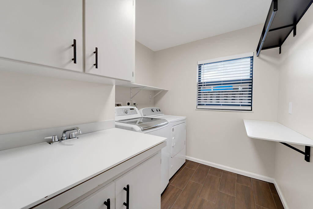 PALM BEACH GARDENS 4 - Residential Lease