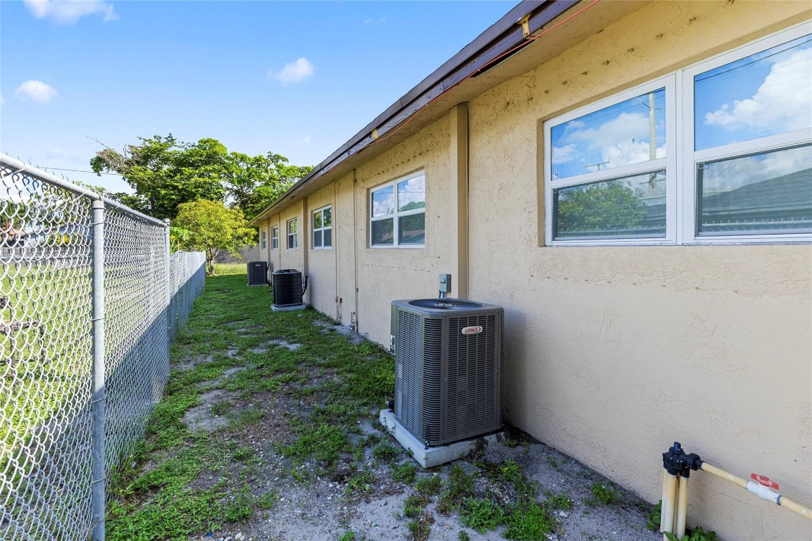 Monticello Park Amd - Residential Income