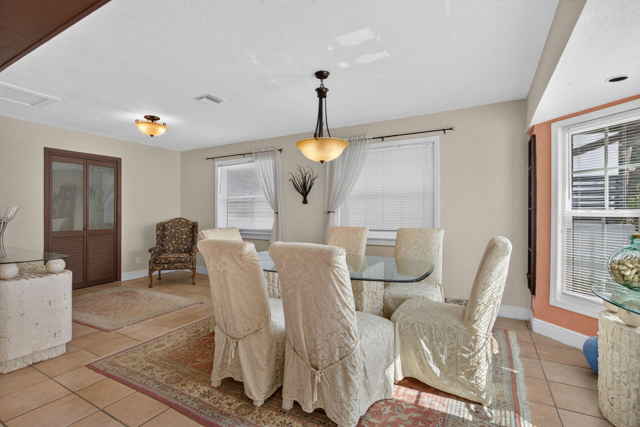 CORAL KEY VILLAS 3RD SEC - Residential