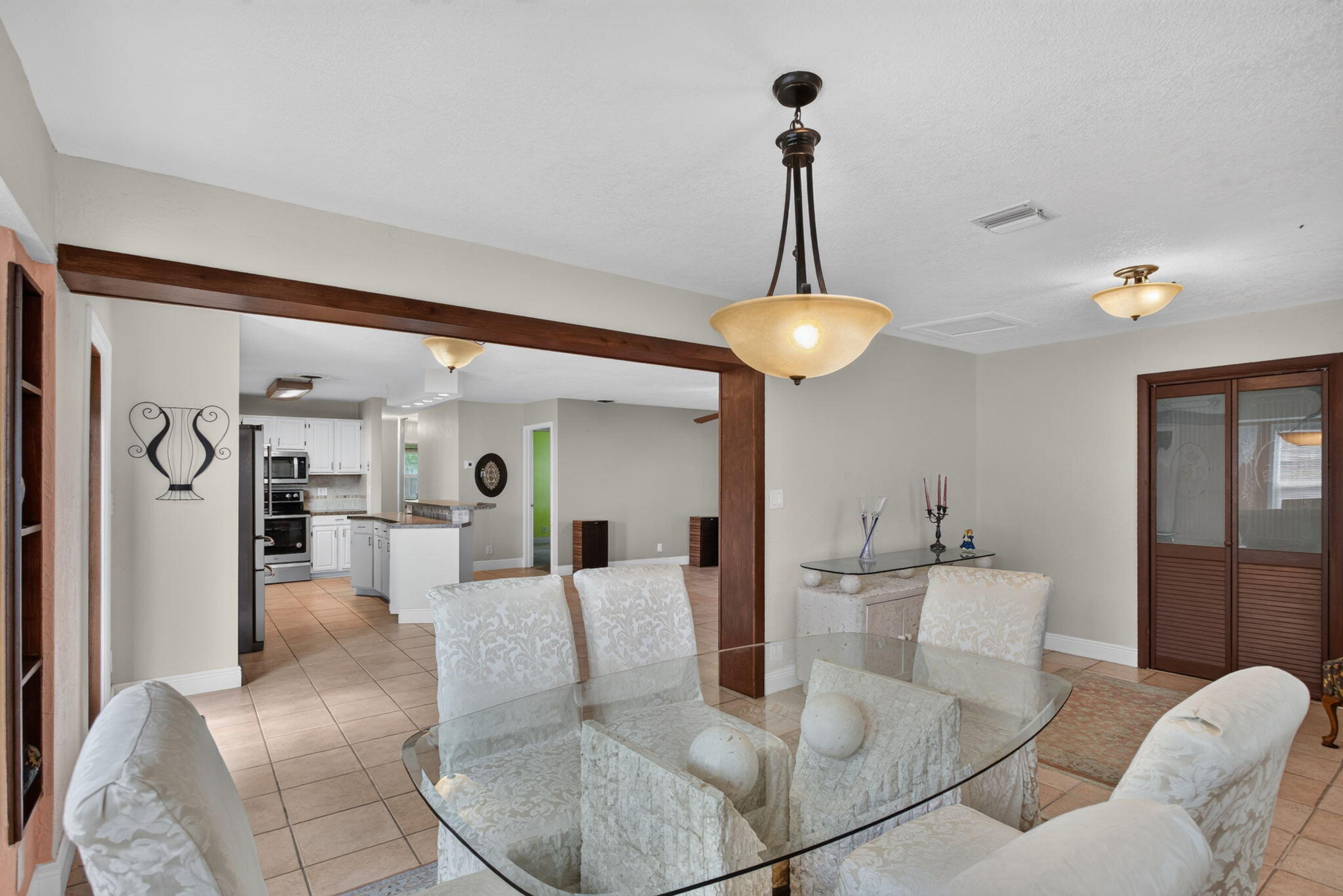 CORAL KEY VILLAS 3RD SEC - Residential