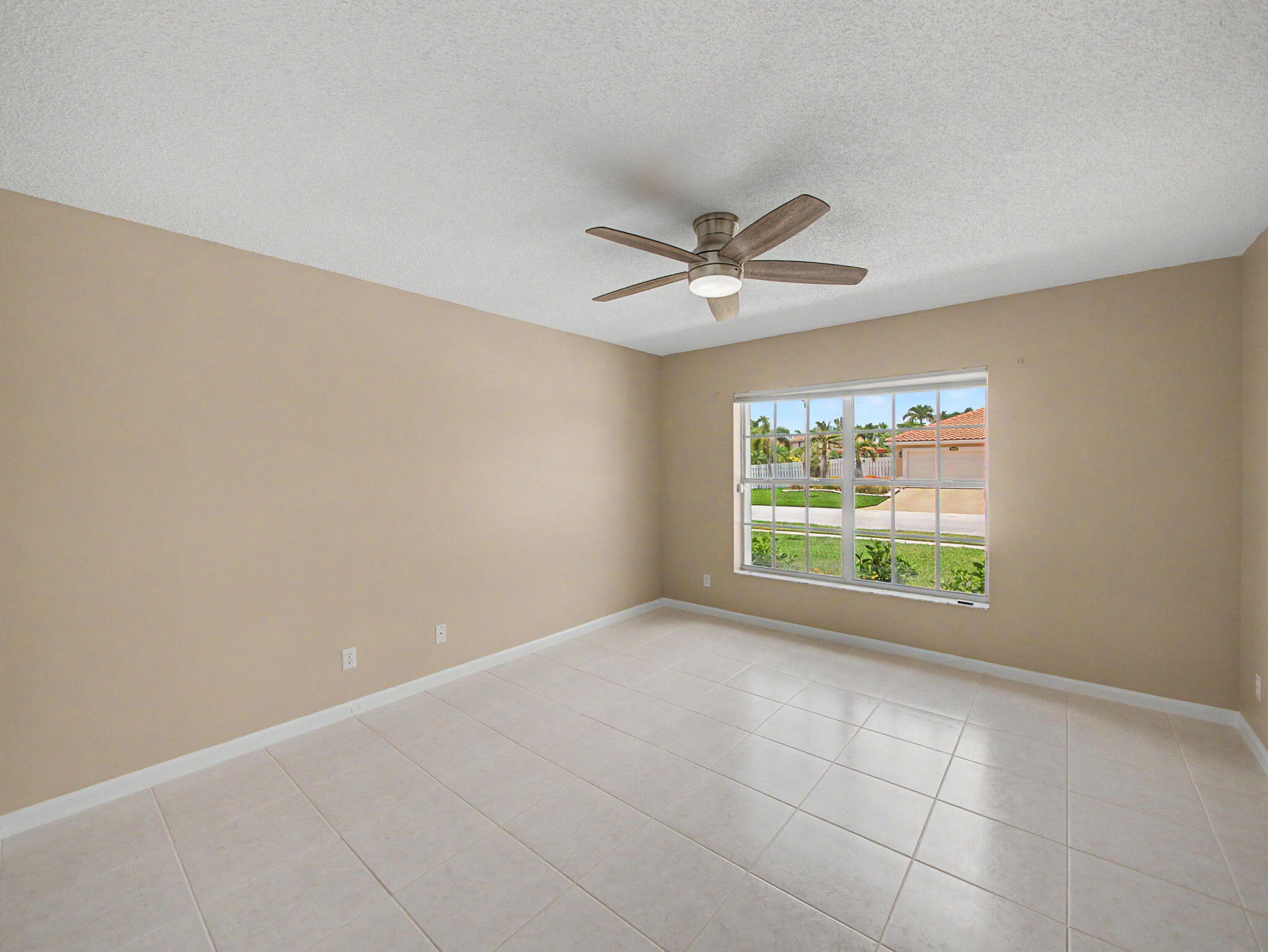 LAKE CHARLESTON TR I 2 - Residential Lease