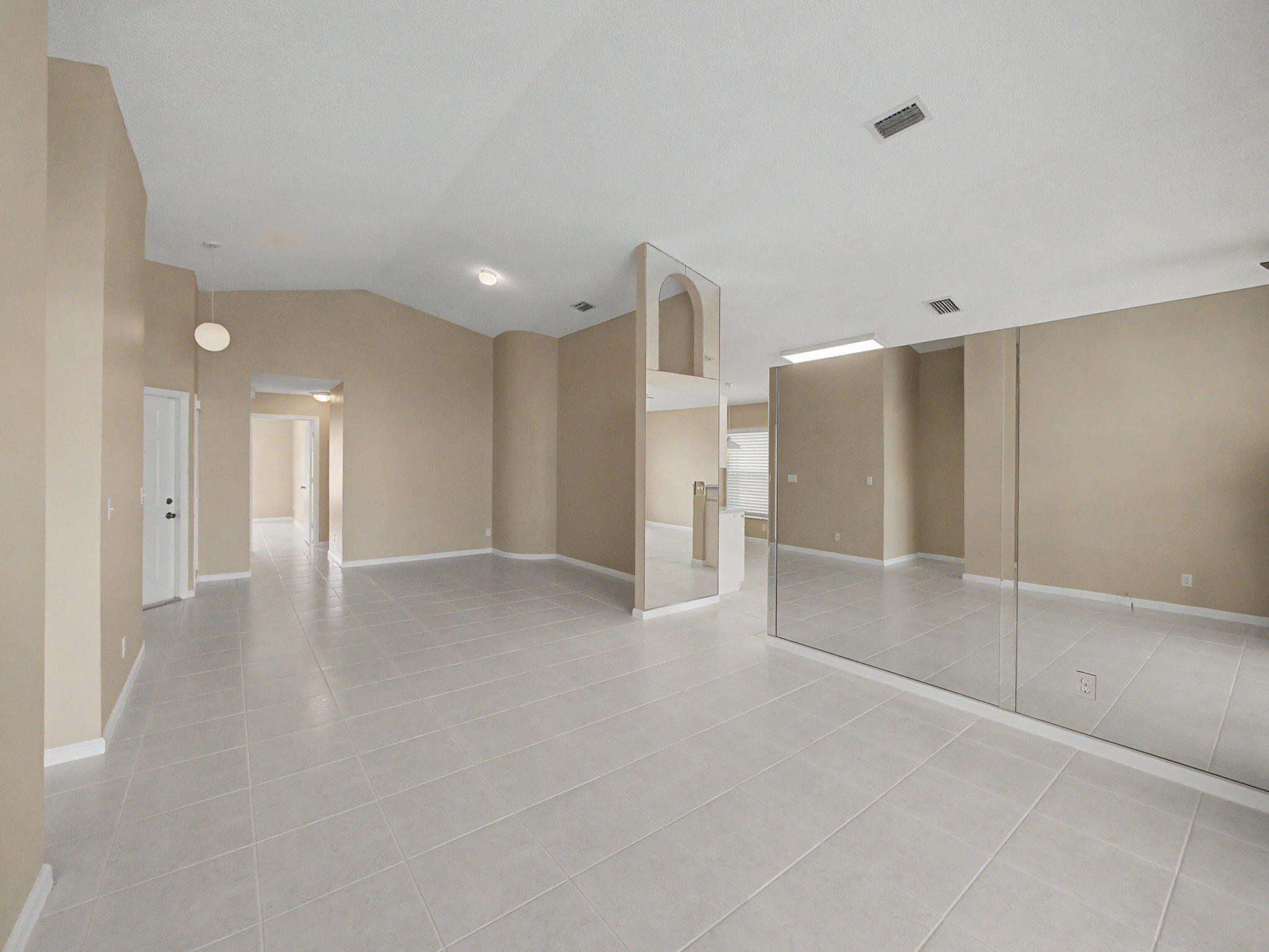 LAKE CHARLESTON TR I 2 - Residential Lease
