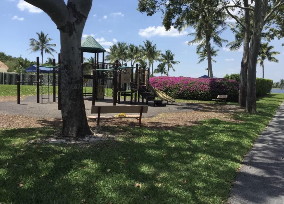 LAKE CHARLESTON TR I 2 - Residential Lease
