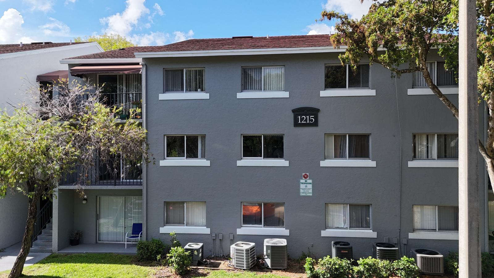 ST ANDREWS PALM BEACH CONDO V - Residential Lease