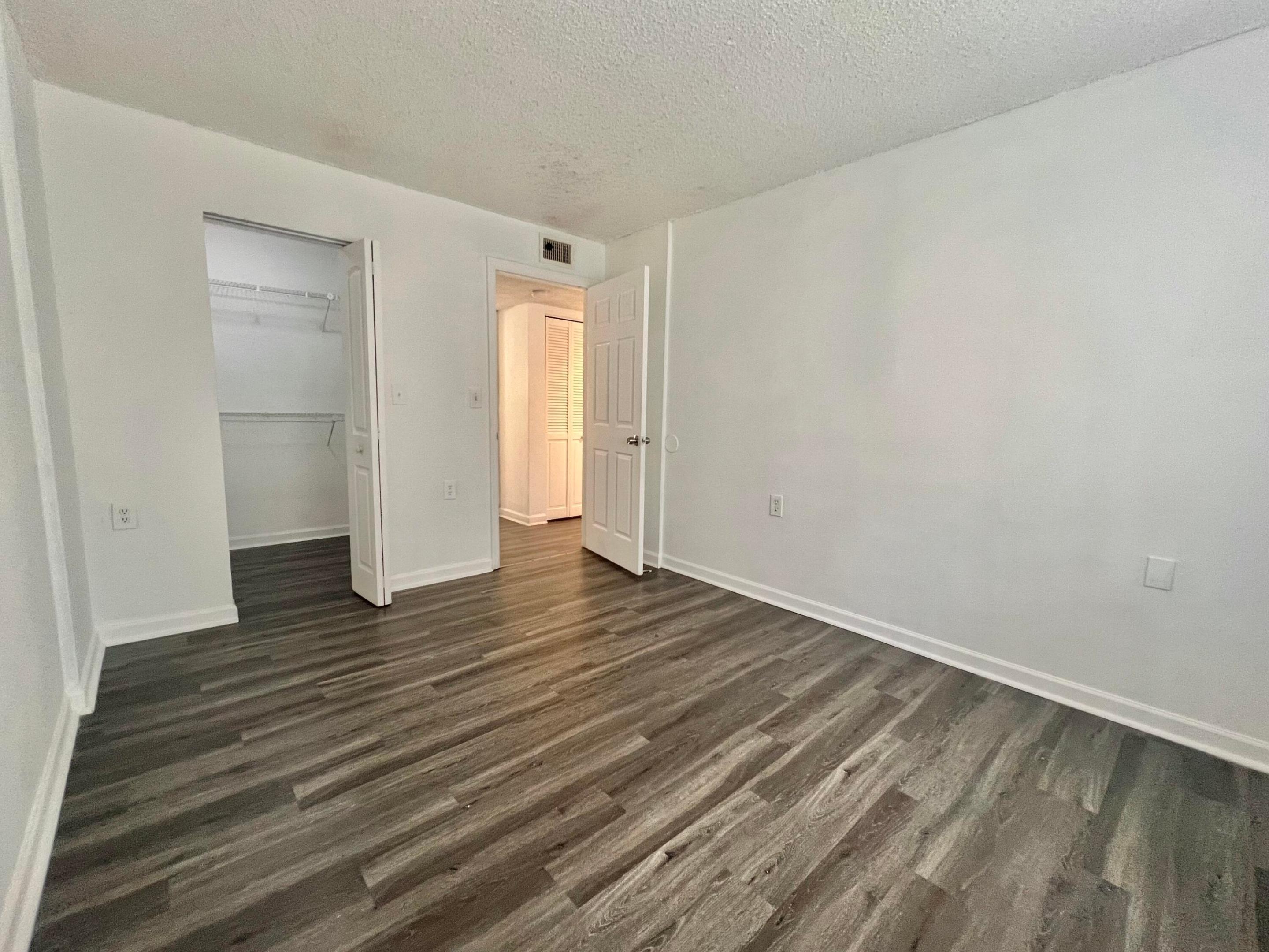 ST ANDREWS PALM BEACH CONDO V - Residential Lease