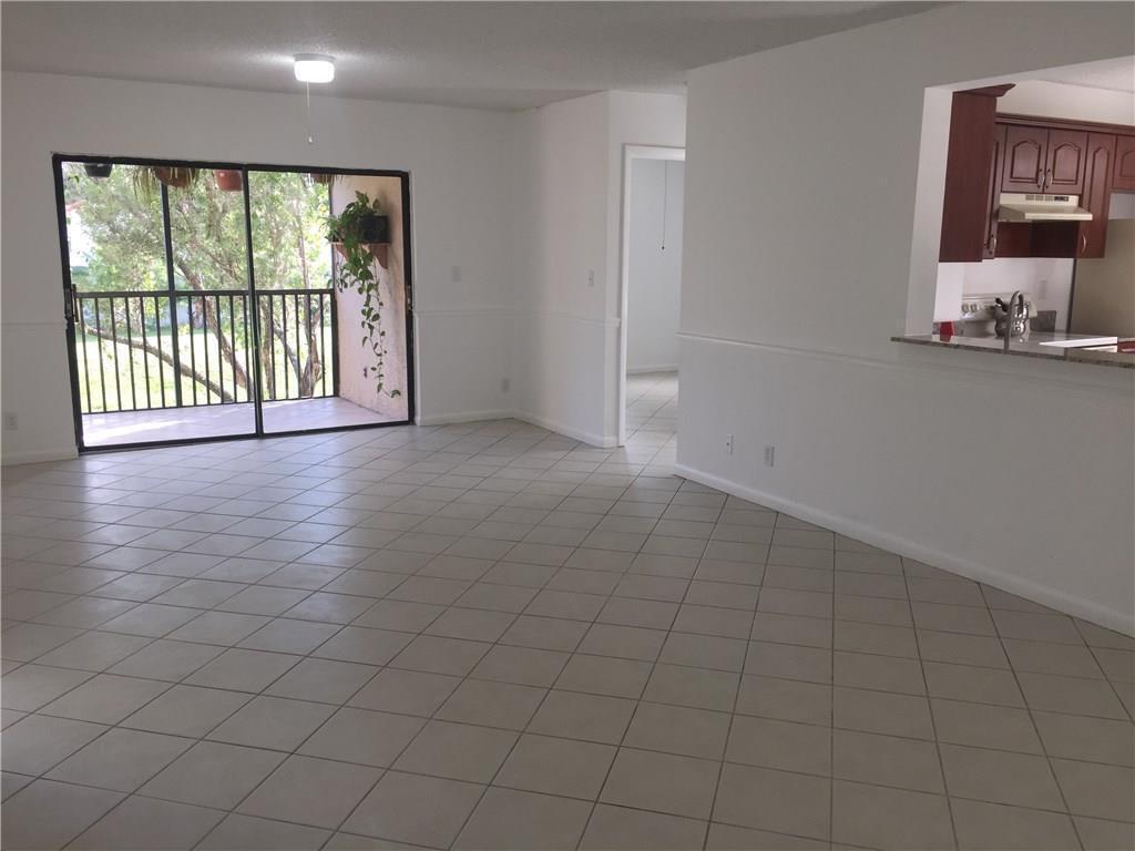 GRENADIER TRACE I CONDO - Residential
