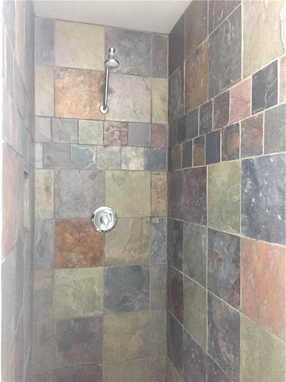 GRENADIER TRACE I CONDO - Residential