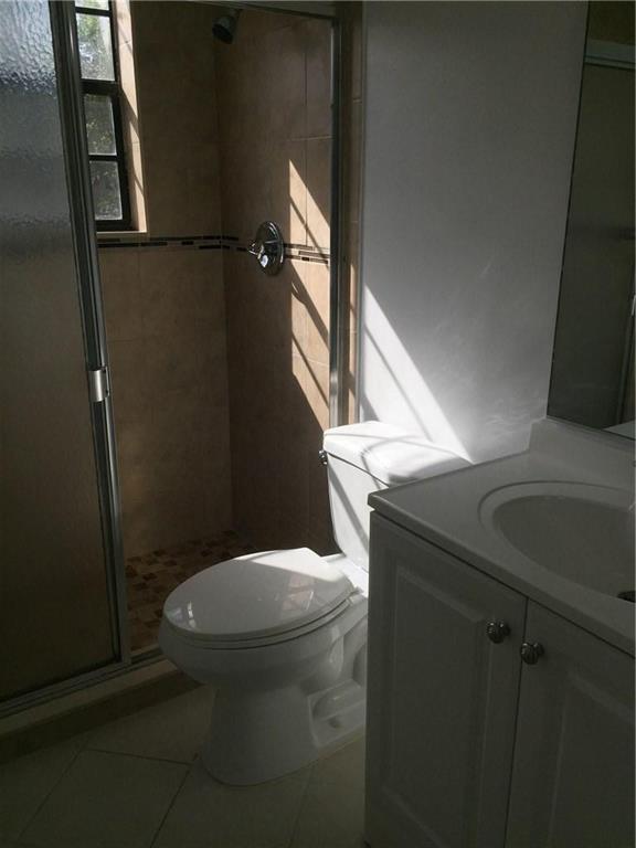 GRENADIER TRACE I CONDO - Residential