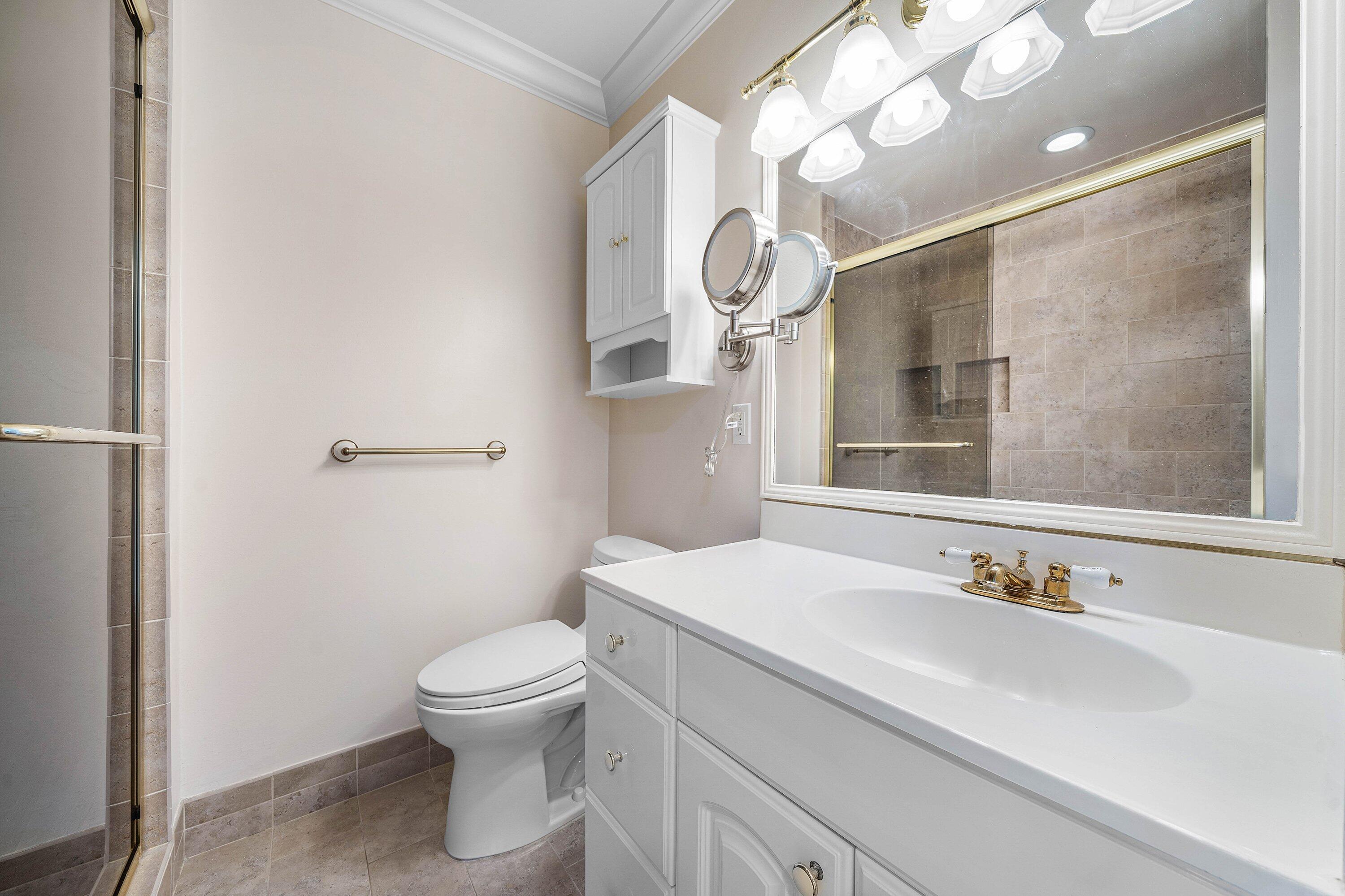 FAIRWAY CONDO - Residential Lease