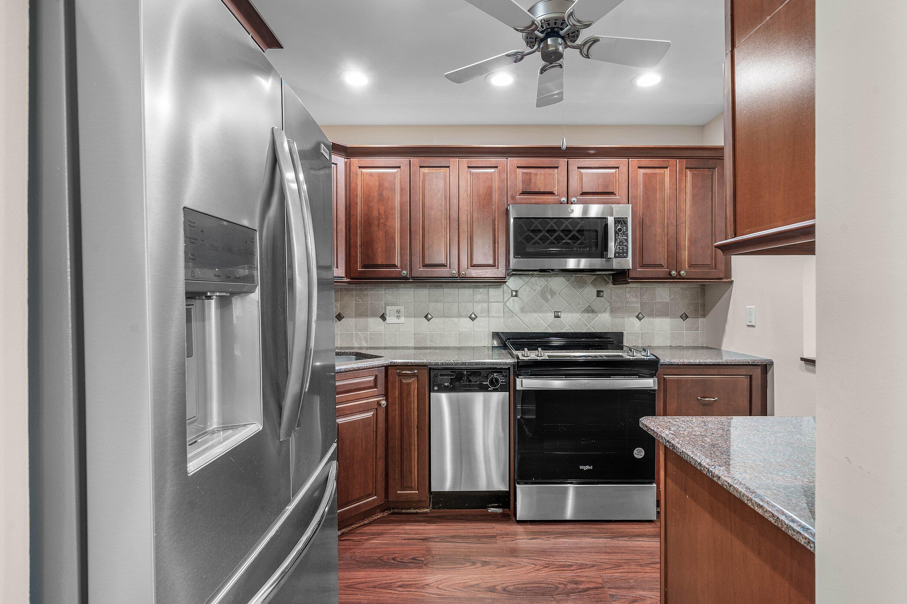 FAIRWAY CONDO - Residential Lease