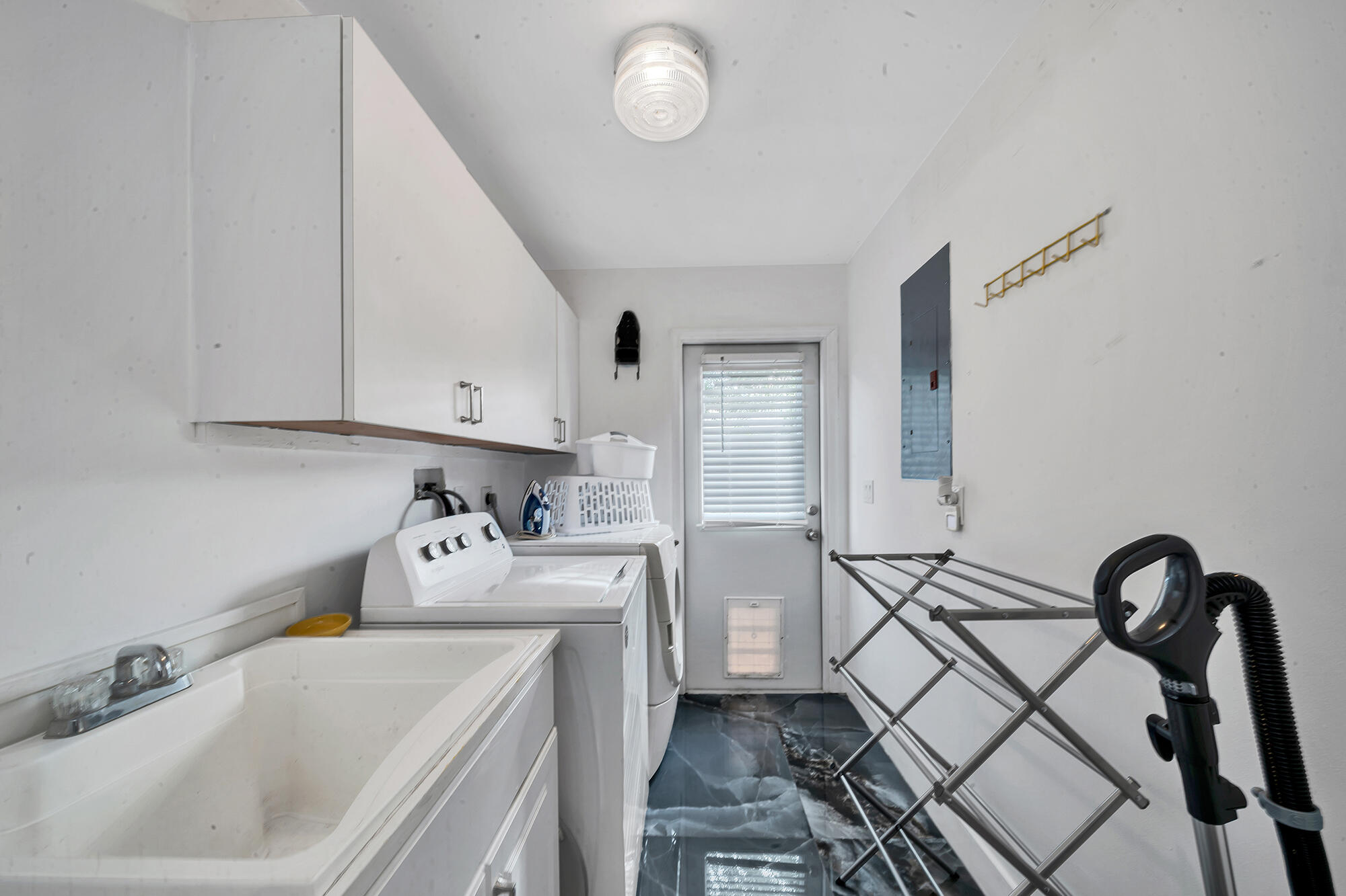 SAILBOAT POINT WELLINGTON - Residential