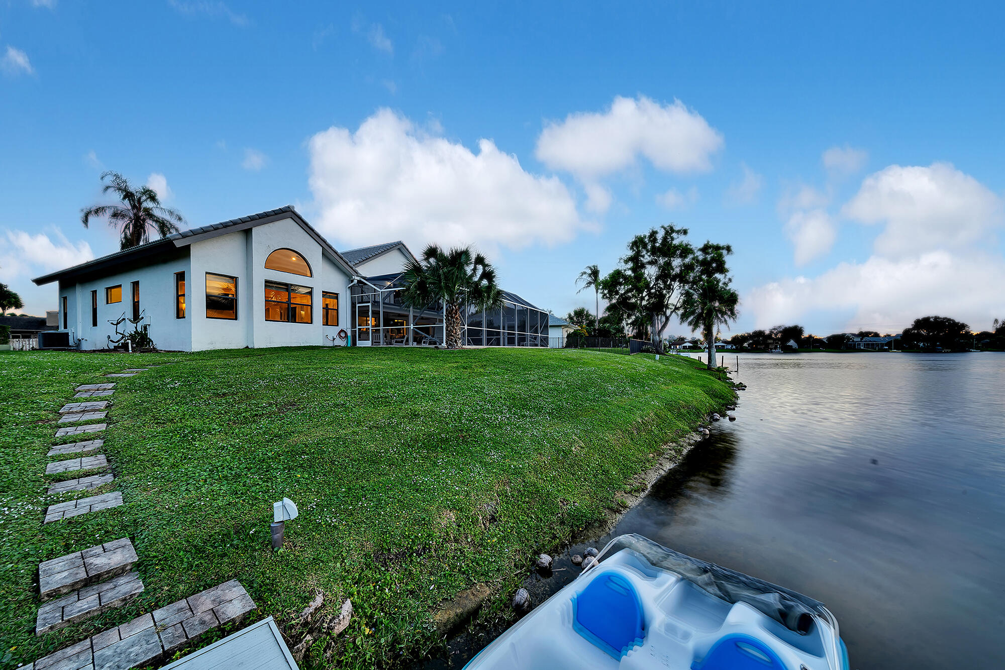 SAILBOAT POINT WELLINGTON - Residential