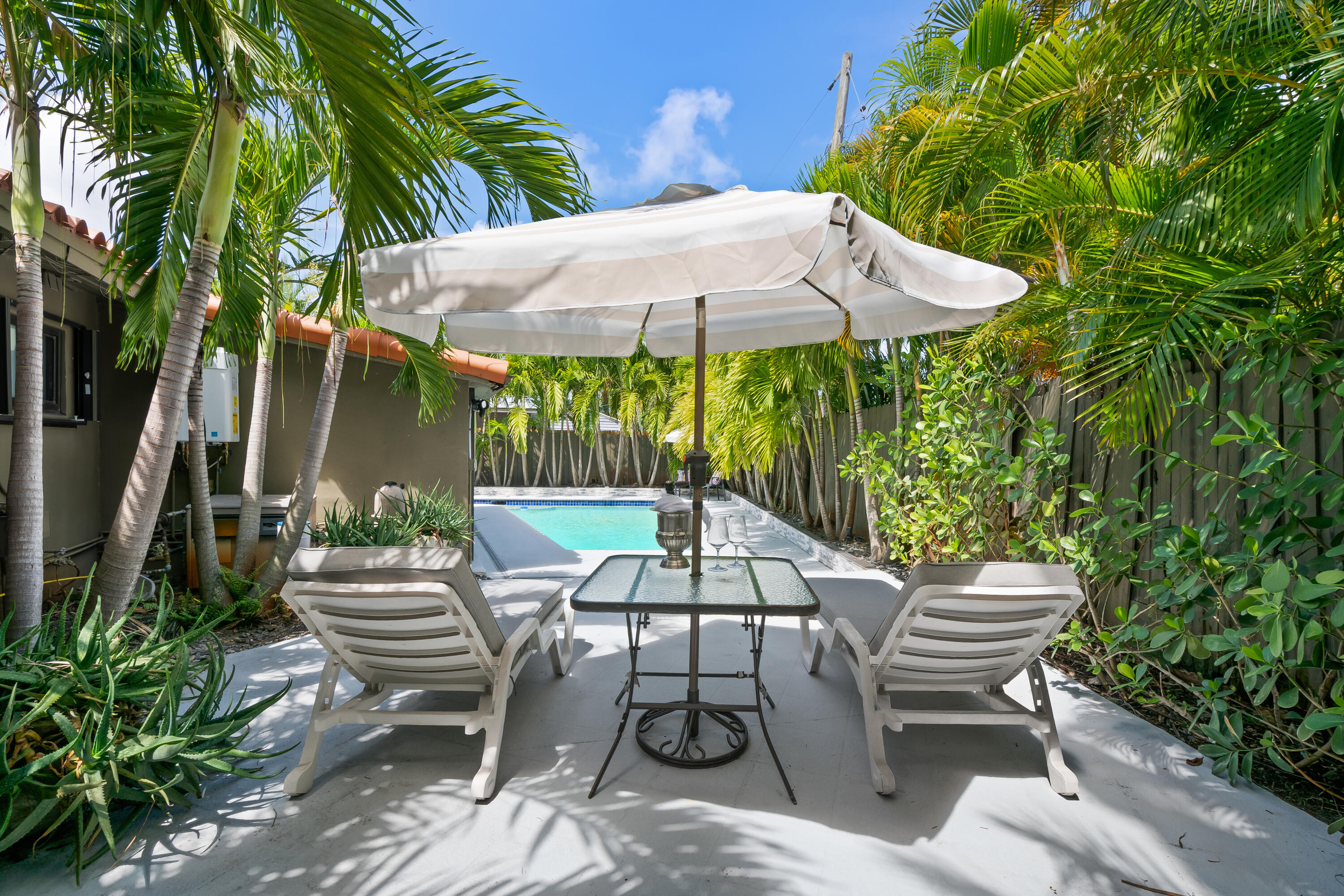 CORAL RIDGE ISLES - Residential