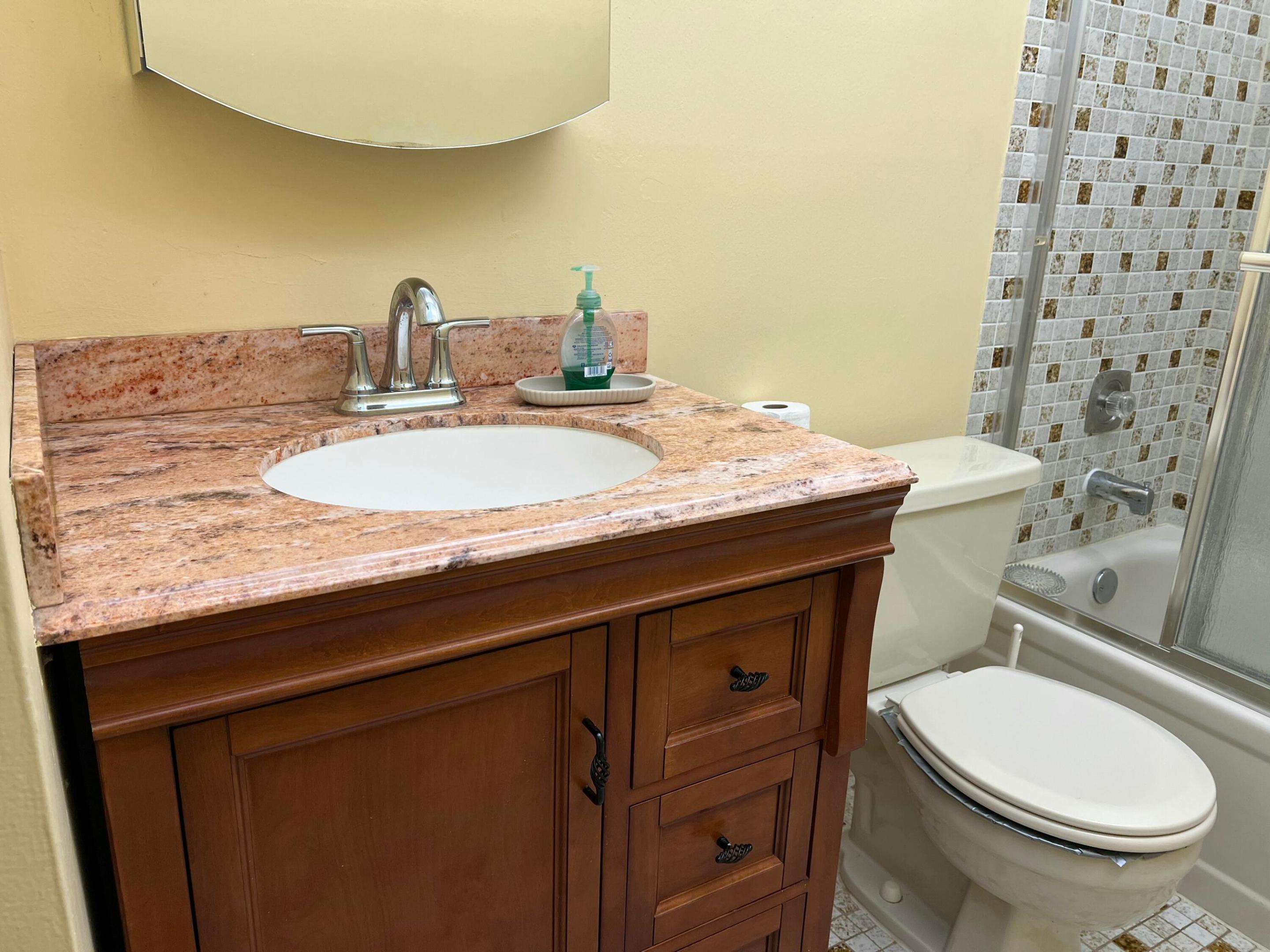 PALMETTO CONDO - Residential Lease