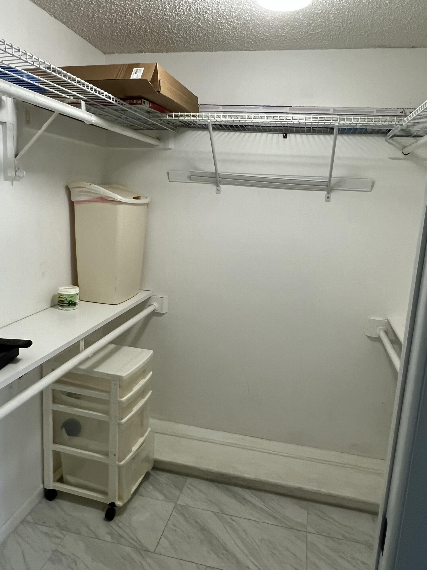 PALMETTO CONDO - Residential Lease