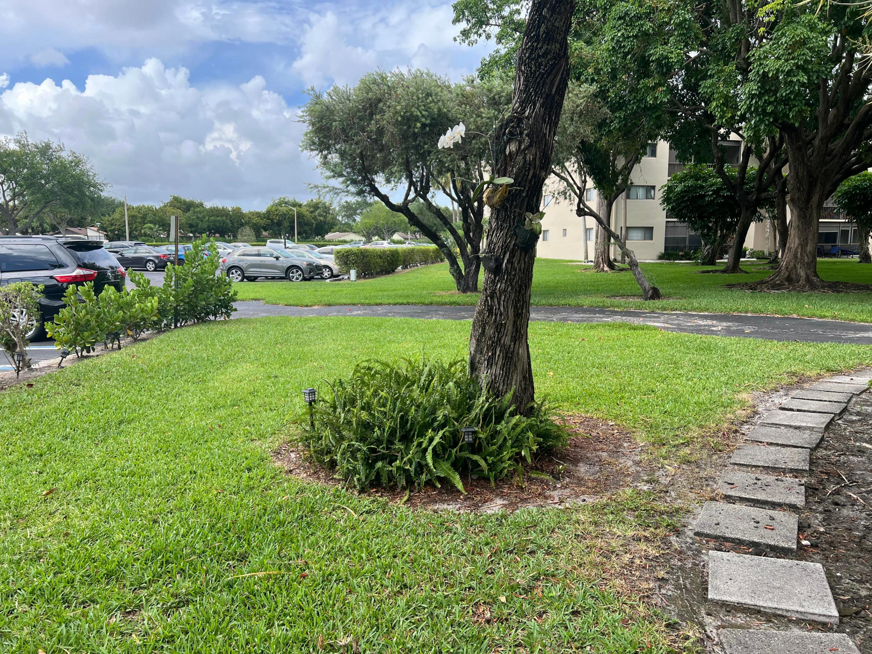 PALMETTO CONDO - Residential Lease