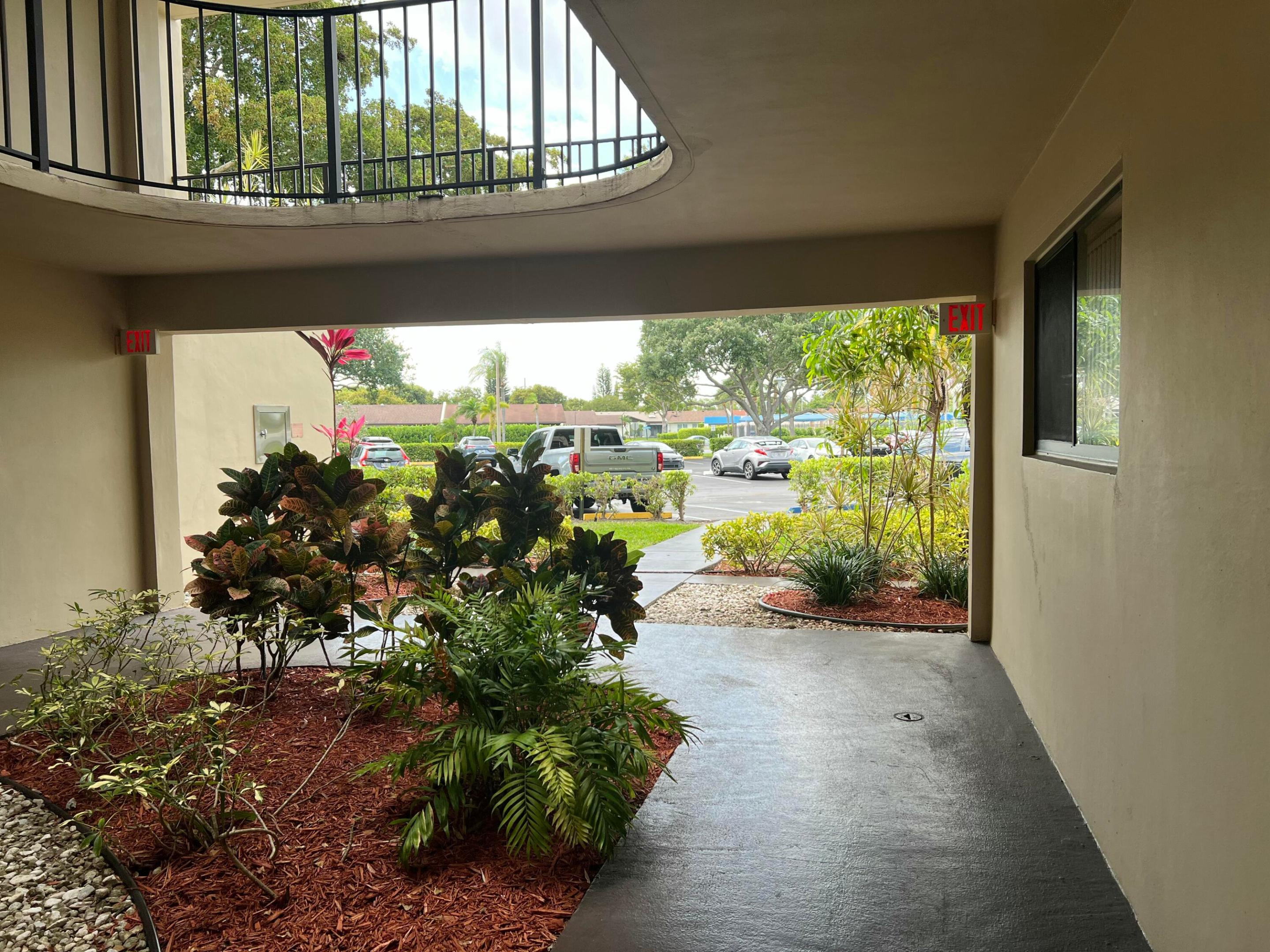 PALMETTO CONDO - Residential Lease