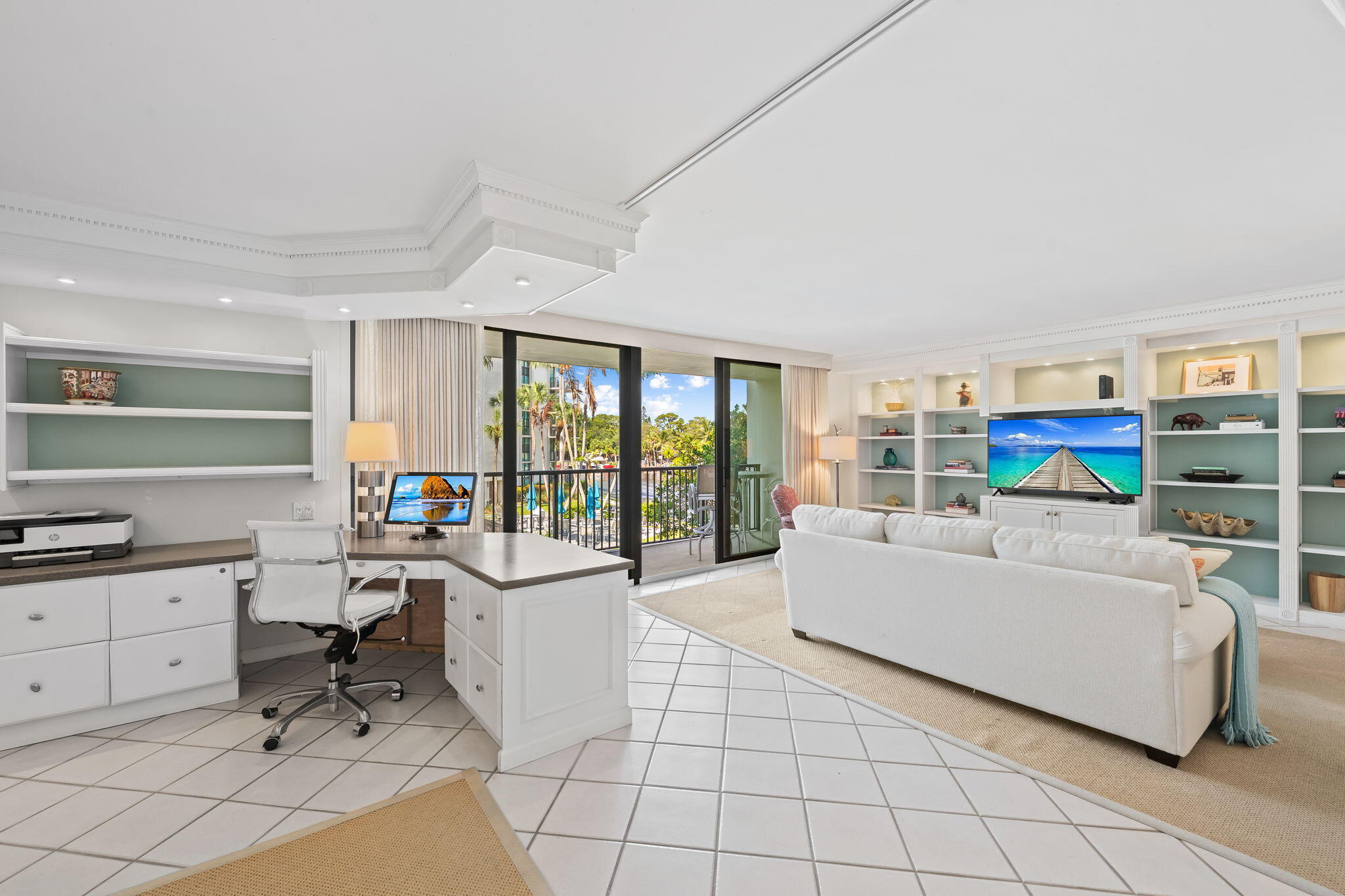 RIVER REACH CONDOMINIUM V - Residential