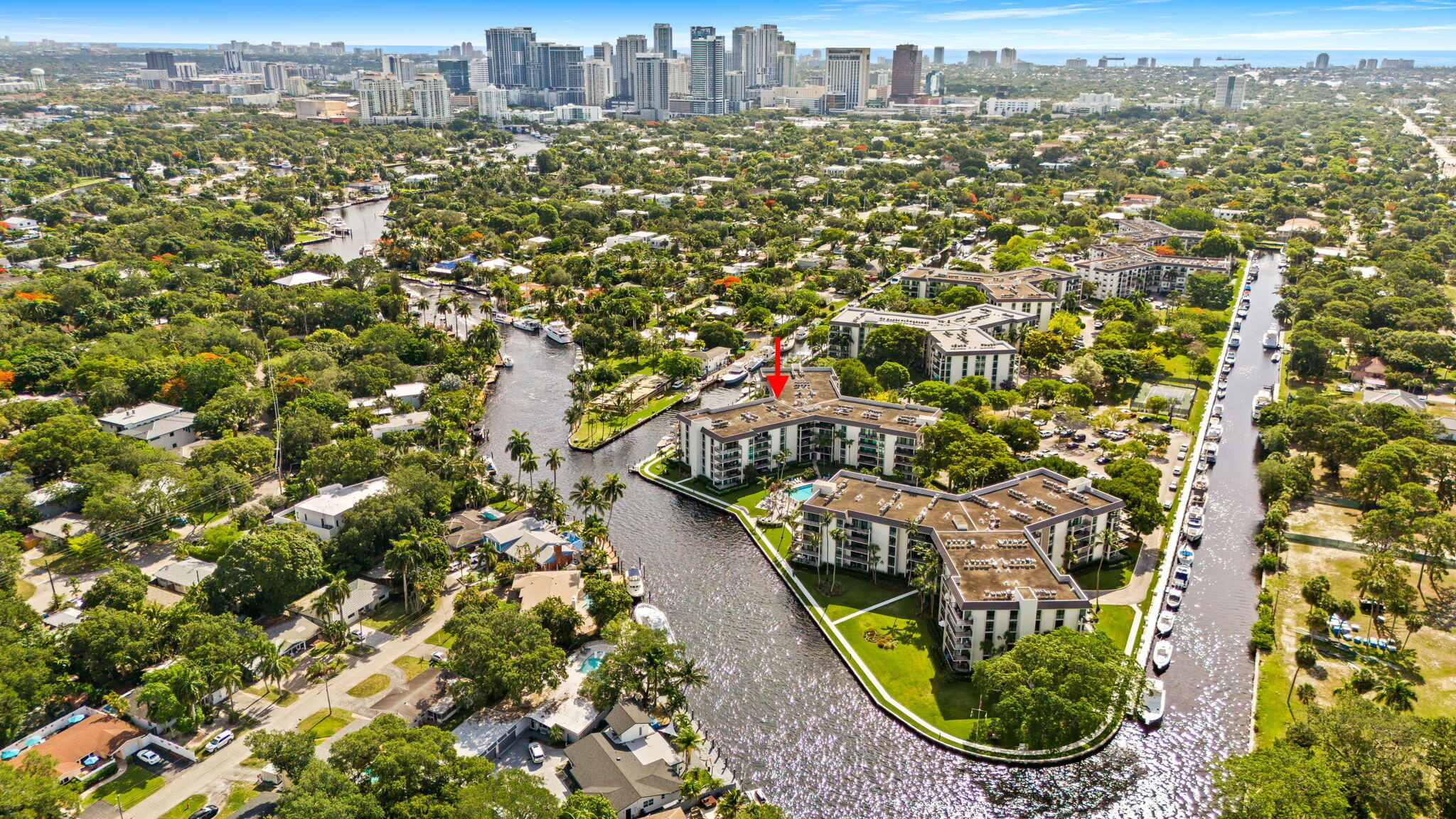 RIVER REACH CONDOMINIUM V - Residential