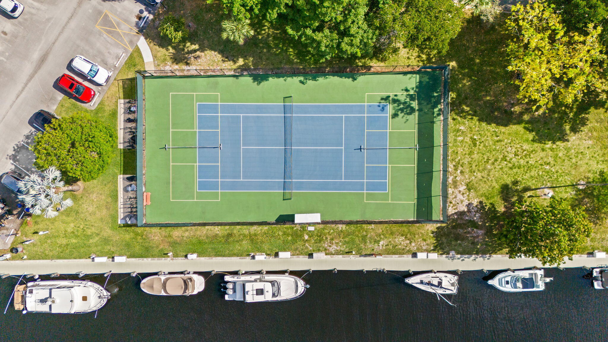 RIVER REACH CONDOMINIUM V - Residential