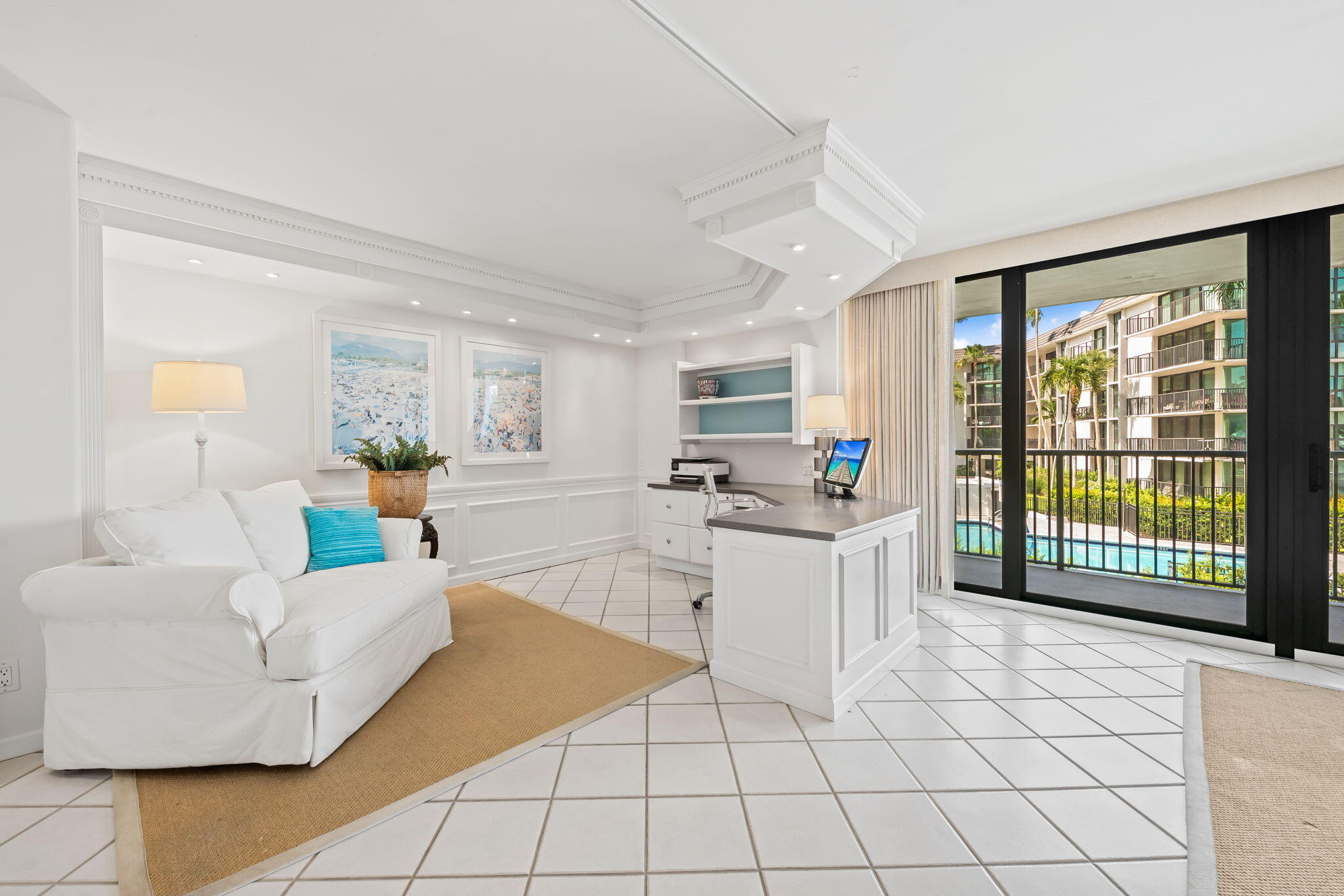 RIVER REACH CONDOMINIUM V - Residential