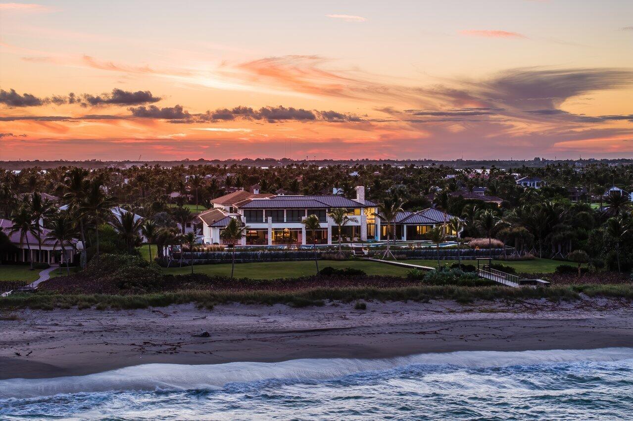 SAILFISH POINT - Residential