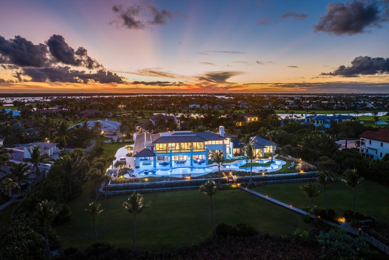 SAILFISH POINT - Residential