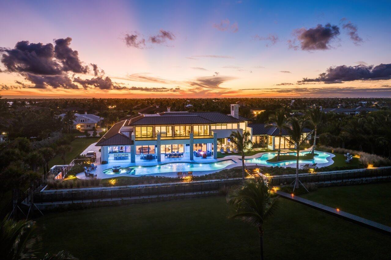SAILFISH POINT - Residential