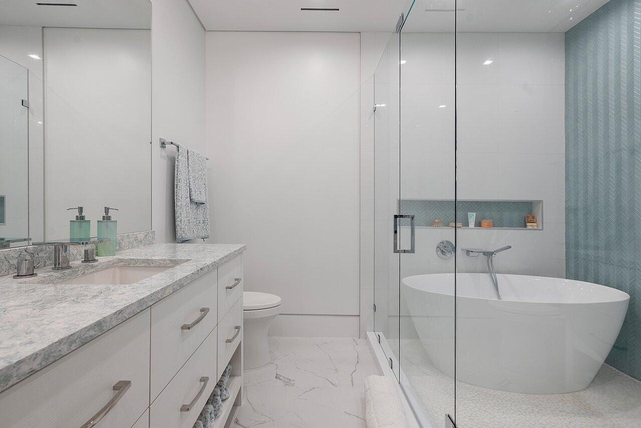 SAILFISH POINT - Residential