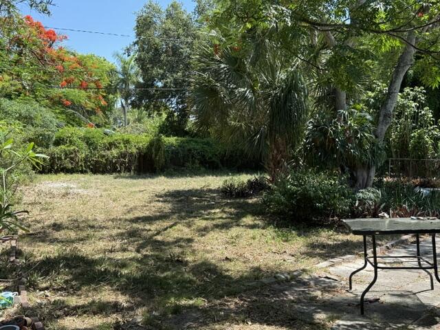 DELRAY MNR - Residential