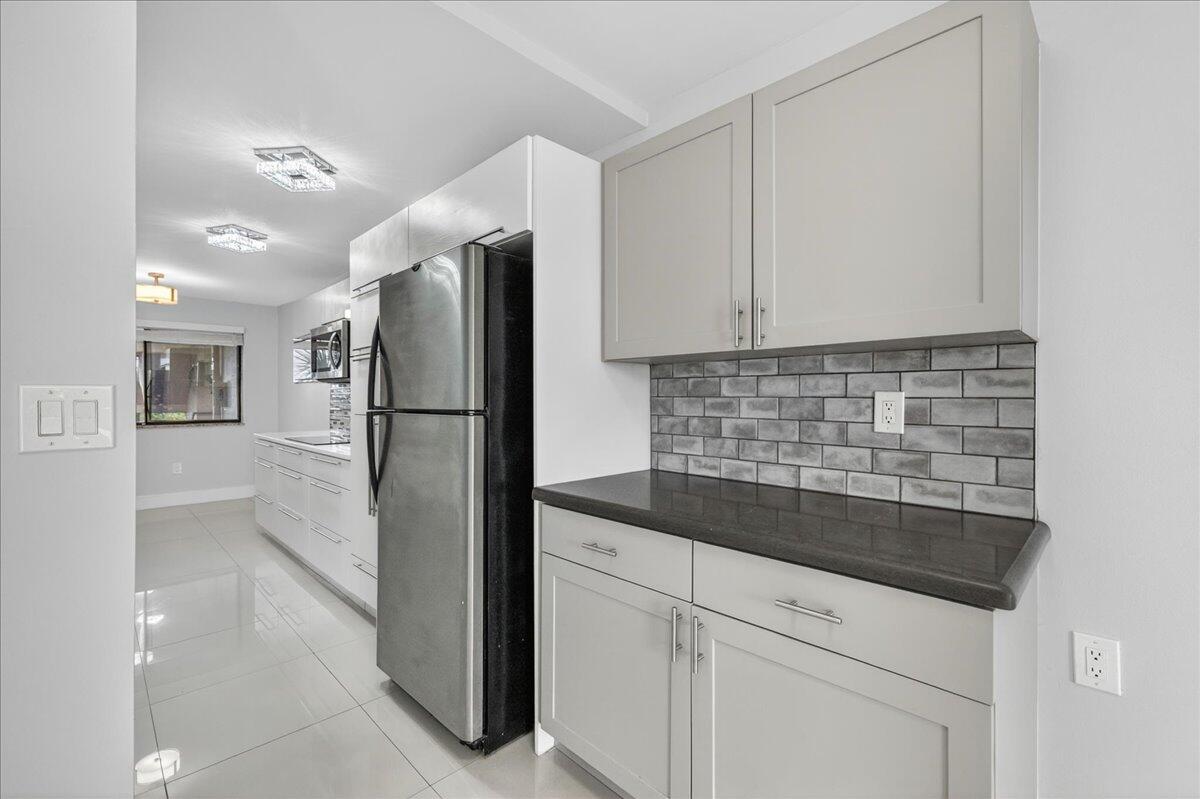 PLANTATION FOREST CONDO - Residential