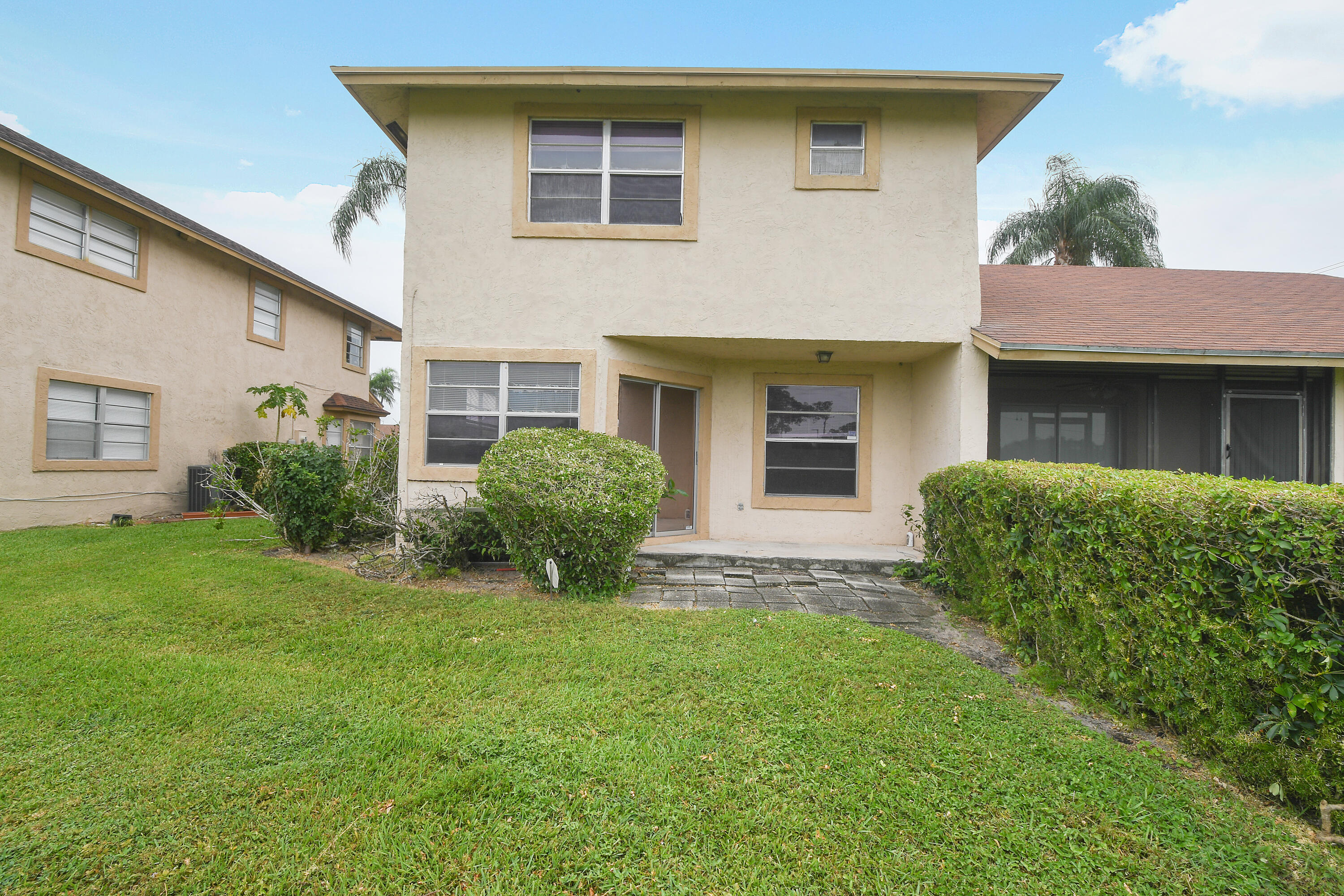 LAKE MANGO SHORES - Residential Lease