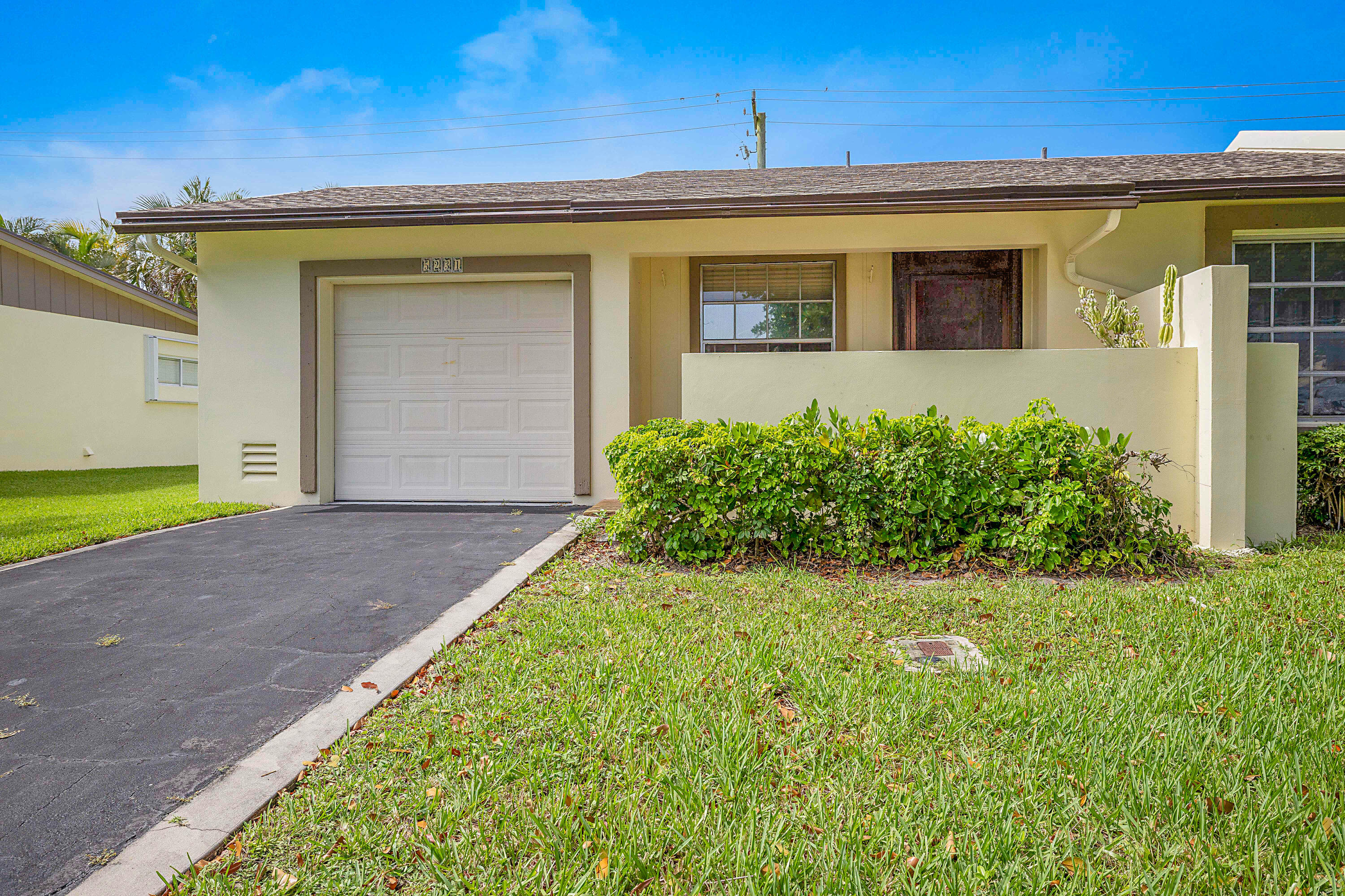 KINGS POINT 3 - Residential
