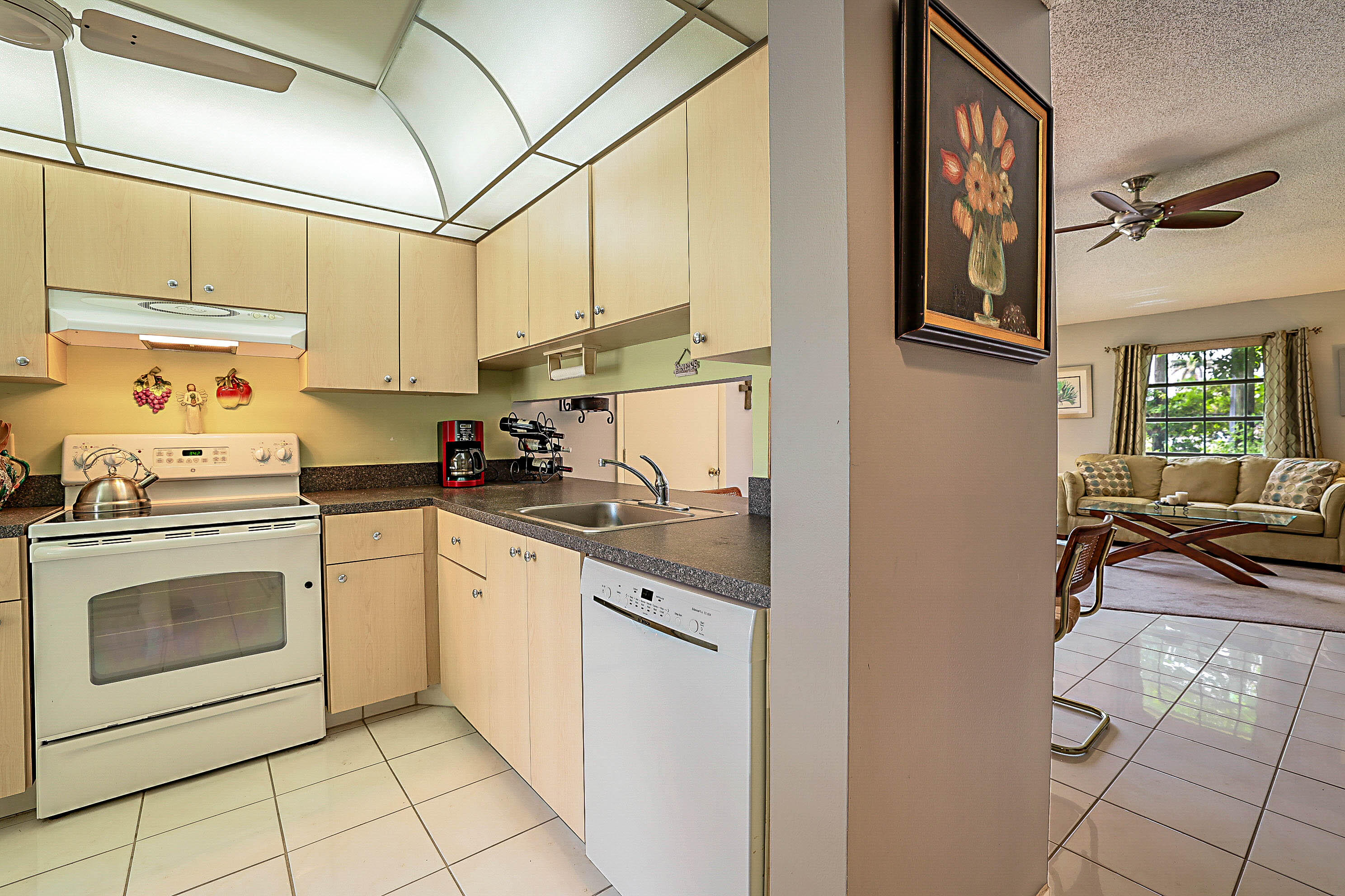 KINGS POINT 3 - Residential