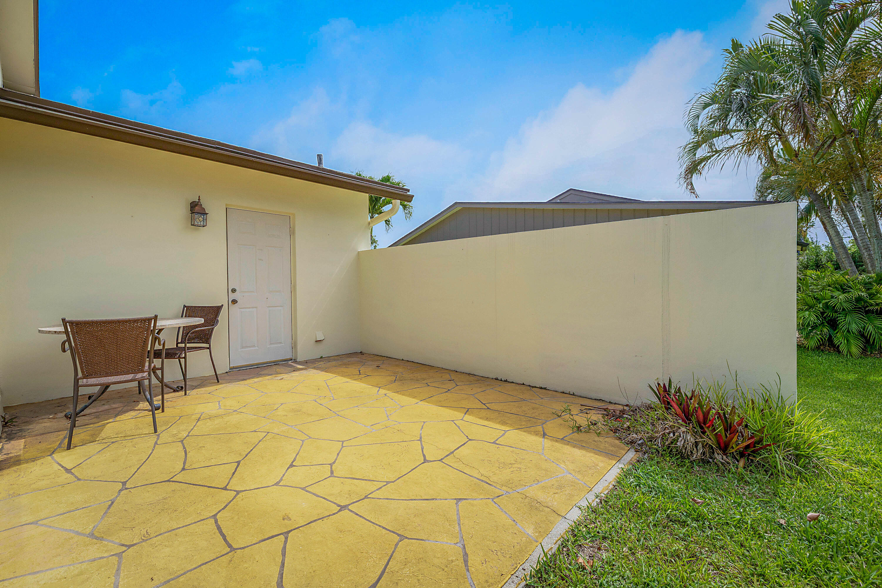 KINGS POINT 3 - Residential