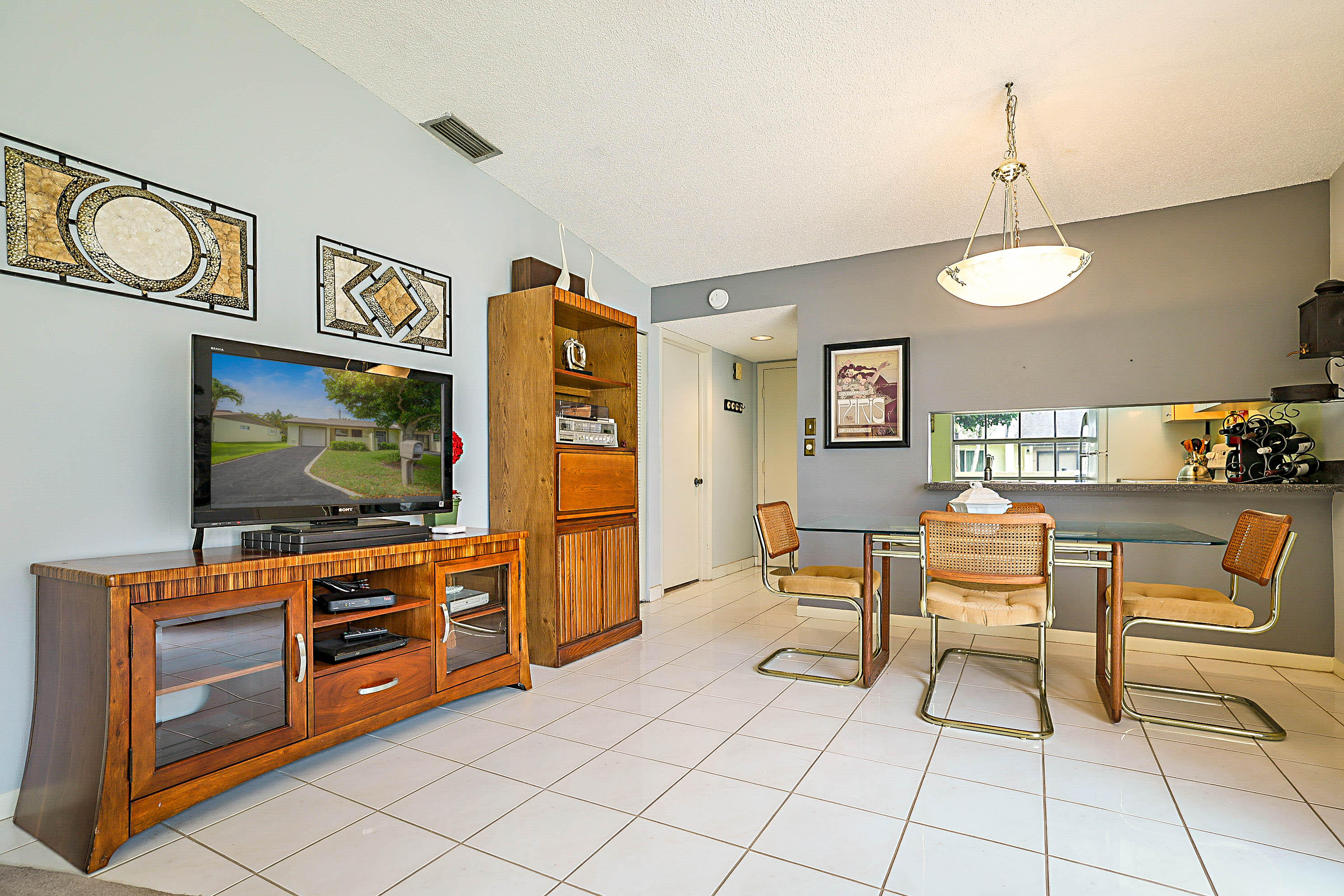 KINGS POINT 3 - Residential