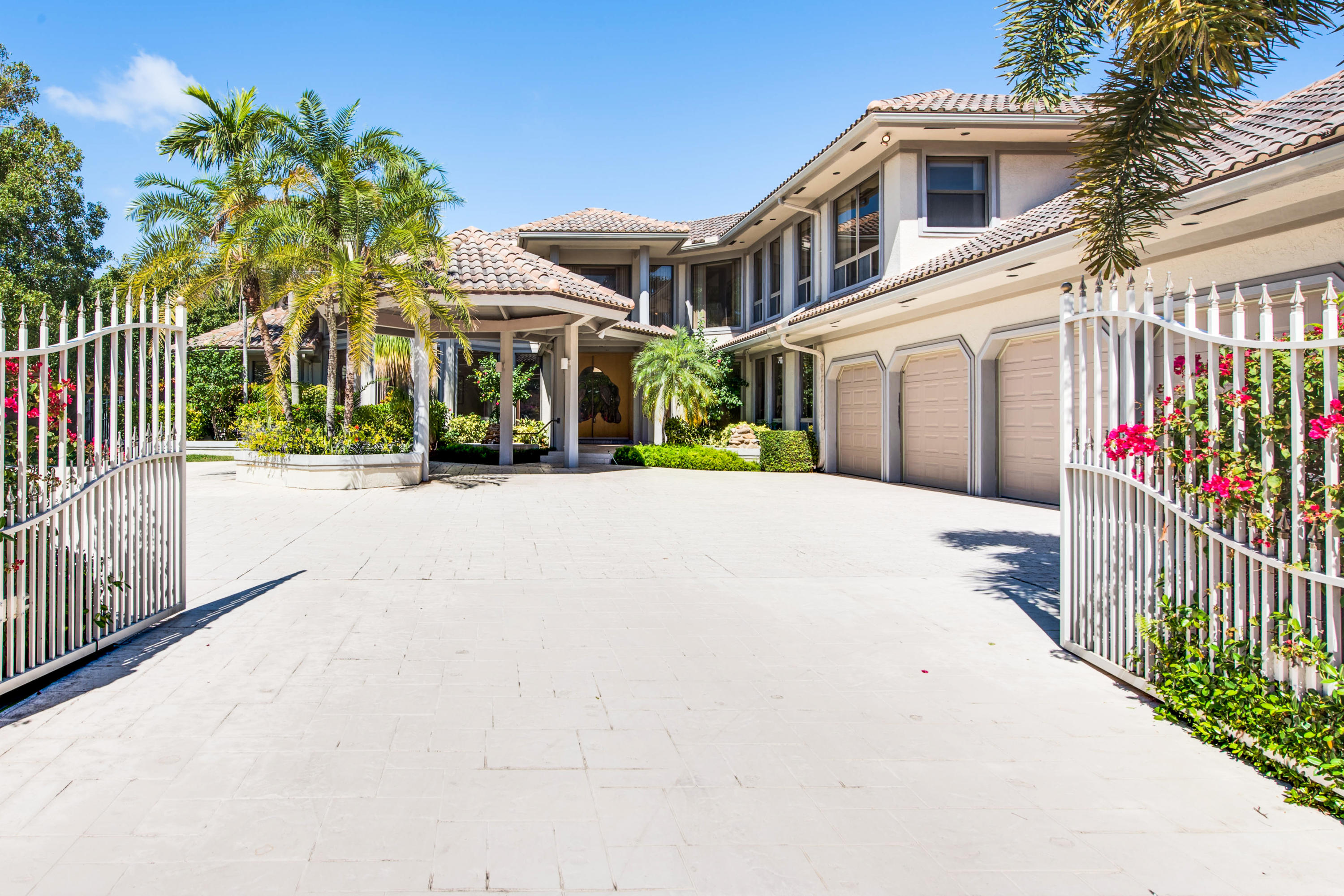 Royal Palm Yacht & Country Club - Residential