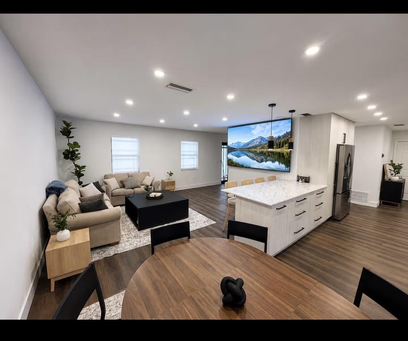 SUNRISE GOLF VILLAGE SEC 24 - Residential
