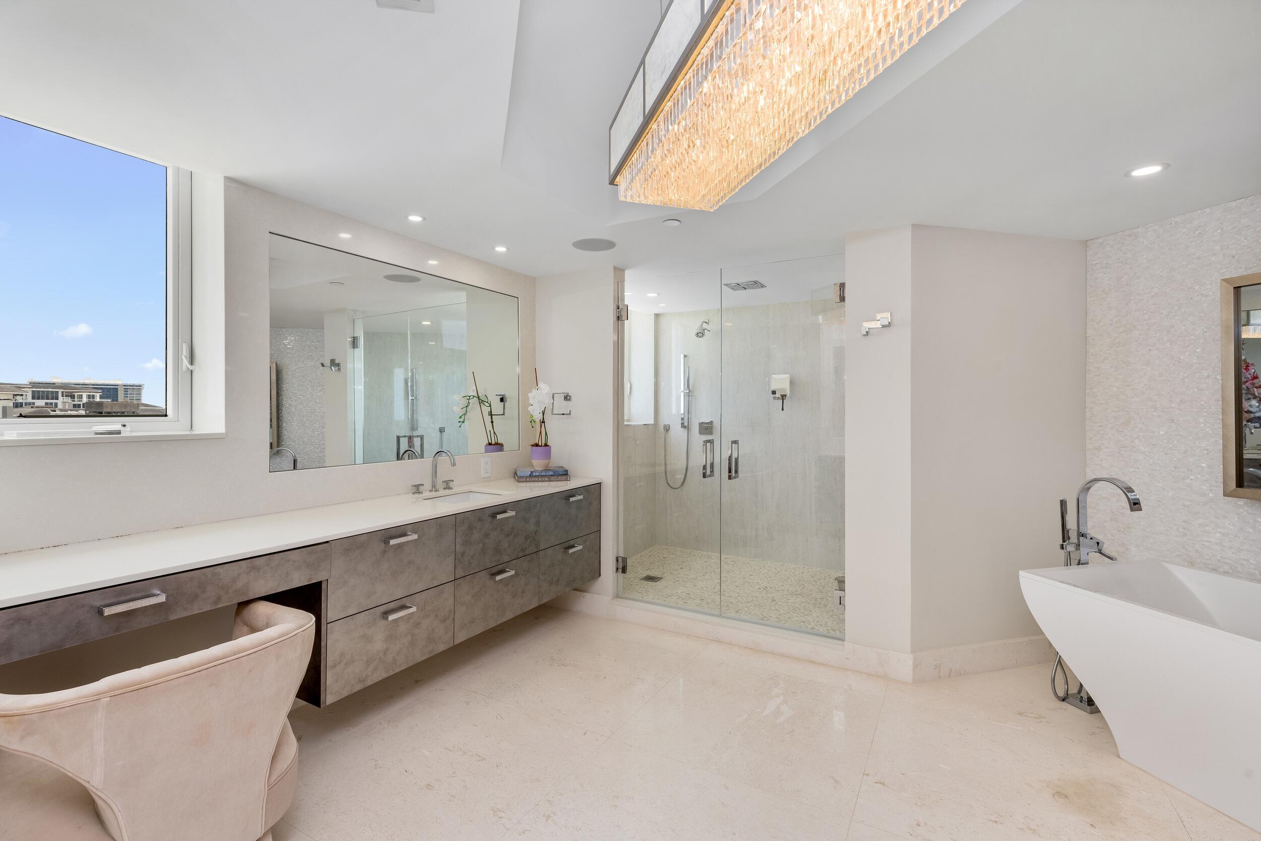 PRESIDENTIAL PLACE CONDO - Residential