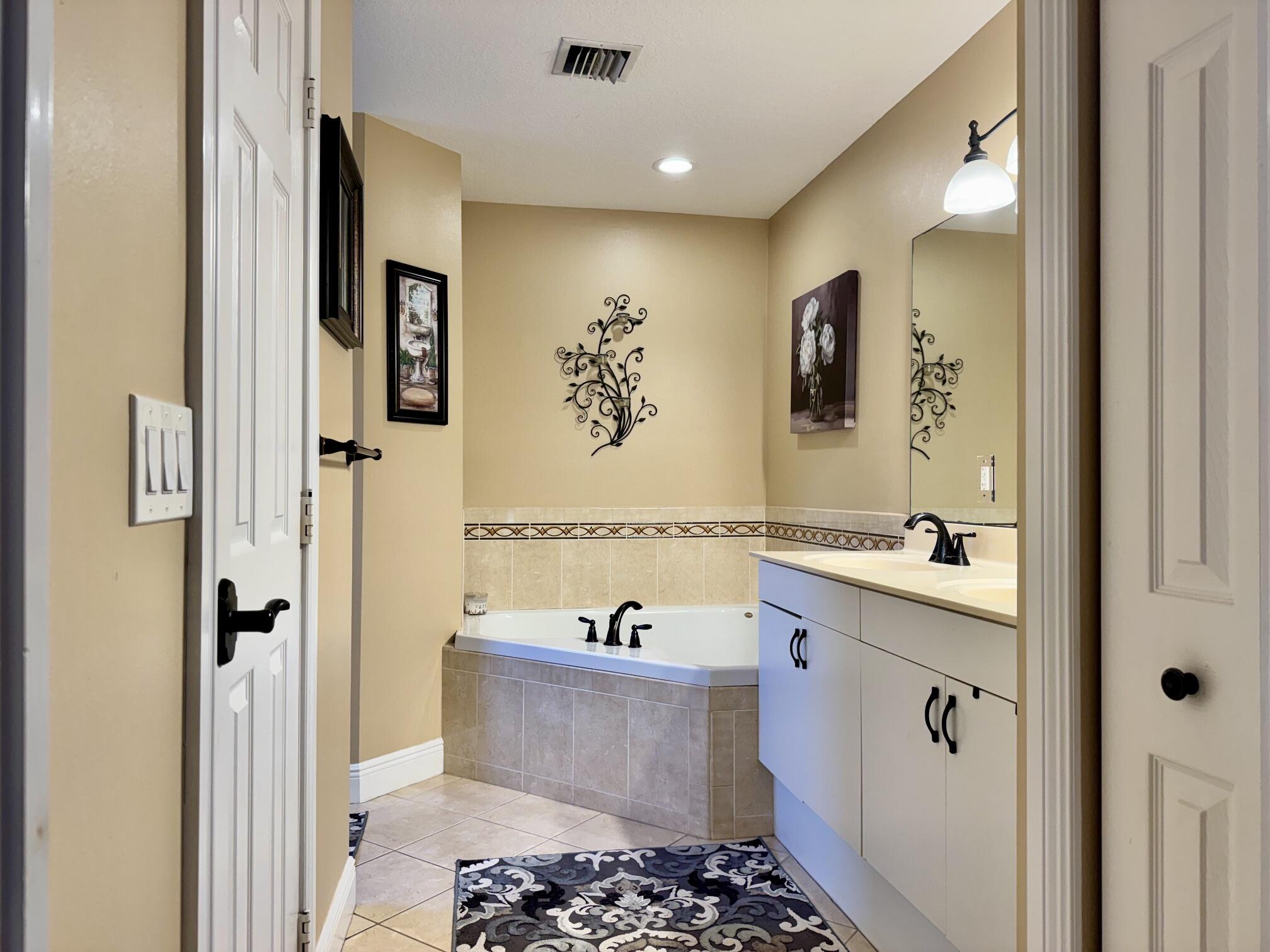 JUPITER FARMS - Residential