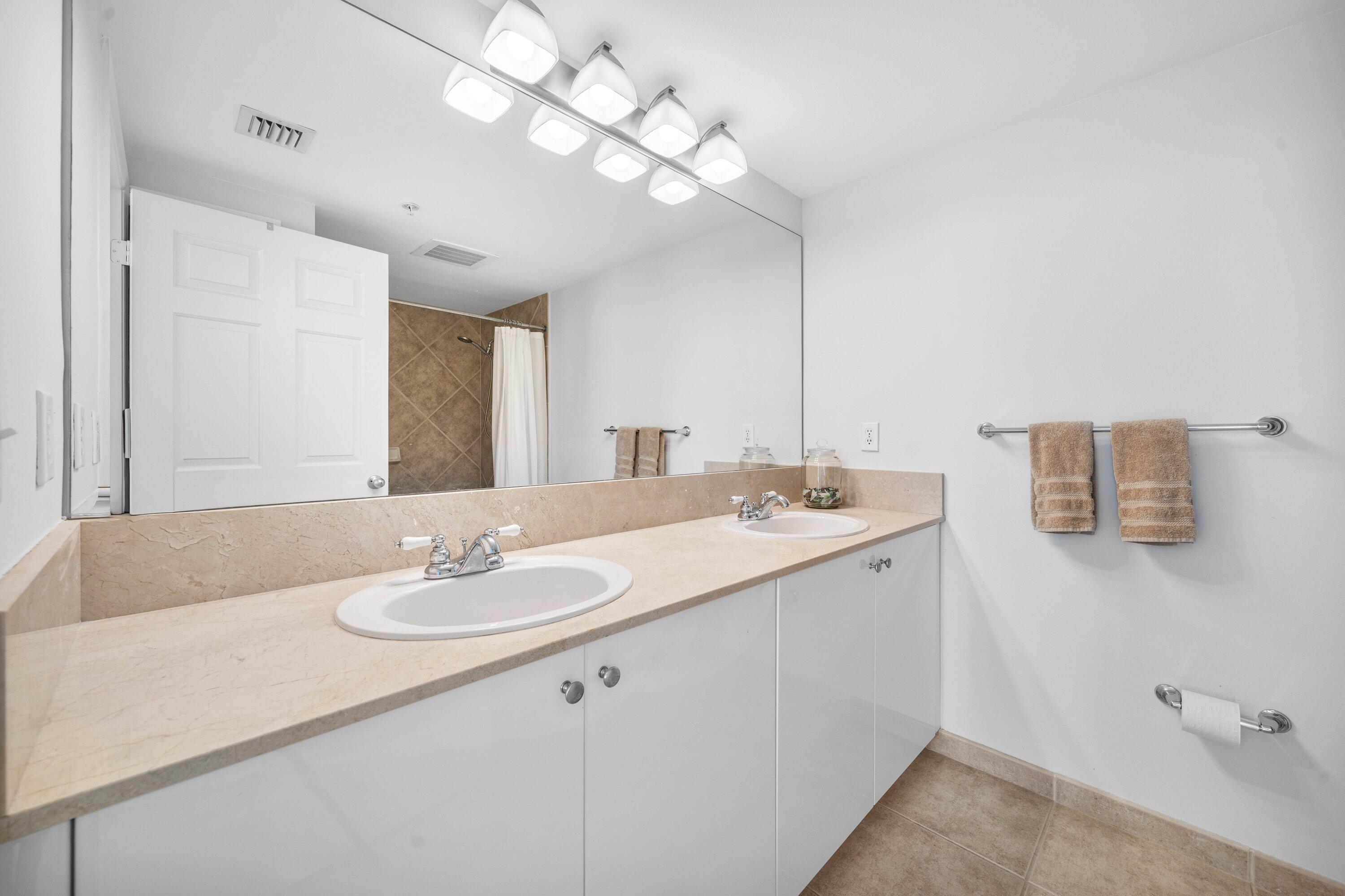 MARINA VILLAGE AT BOYNTON BEACH CONDO - Residential