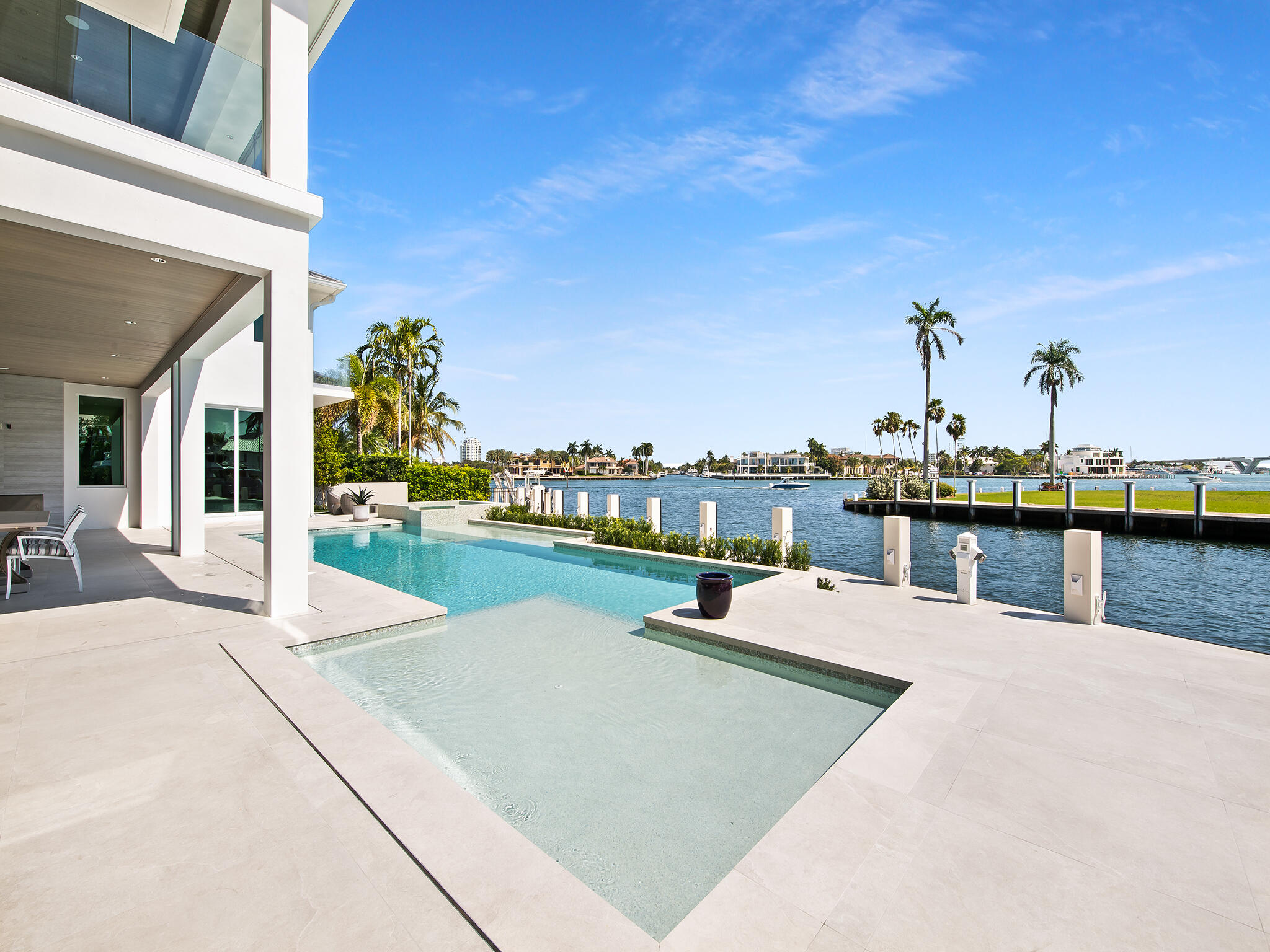RIO VISTA - Residential