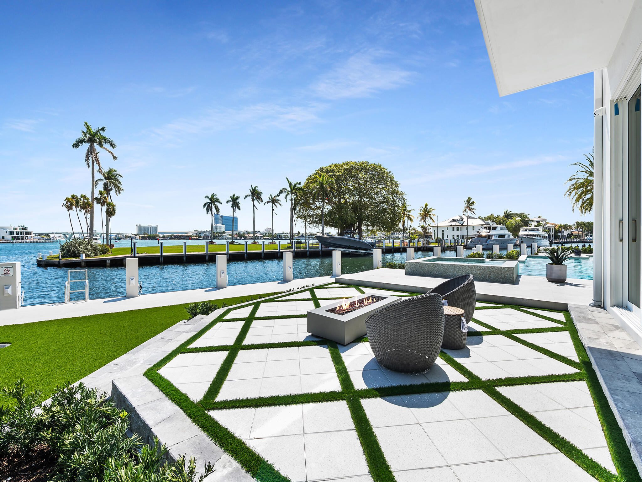 RIO VISTA - Residential