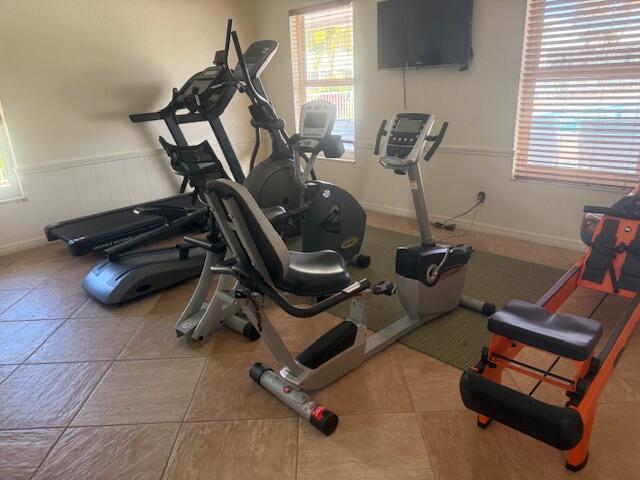 PAGET HOUSE CONDO - Residential