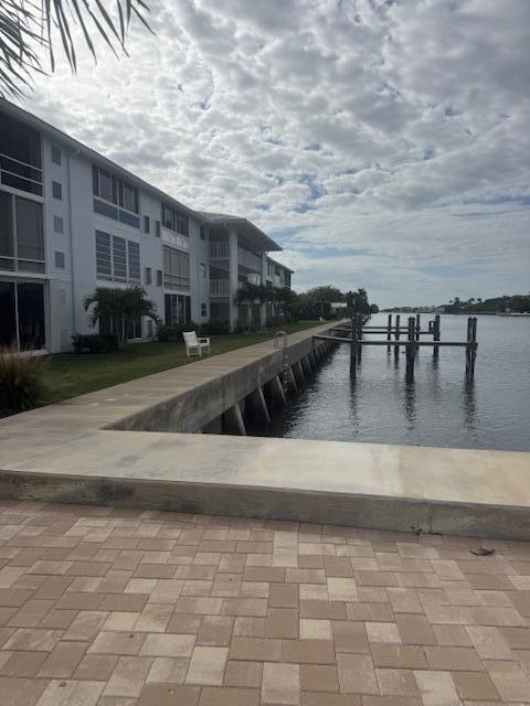 PAGET HOUSE CONDO - Residential