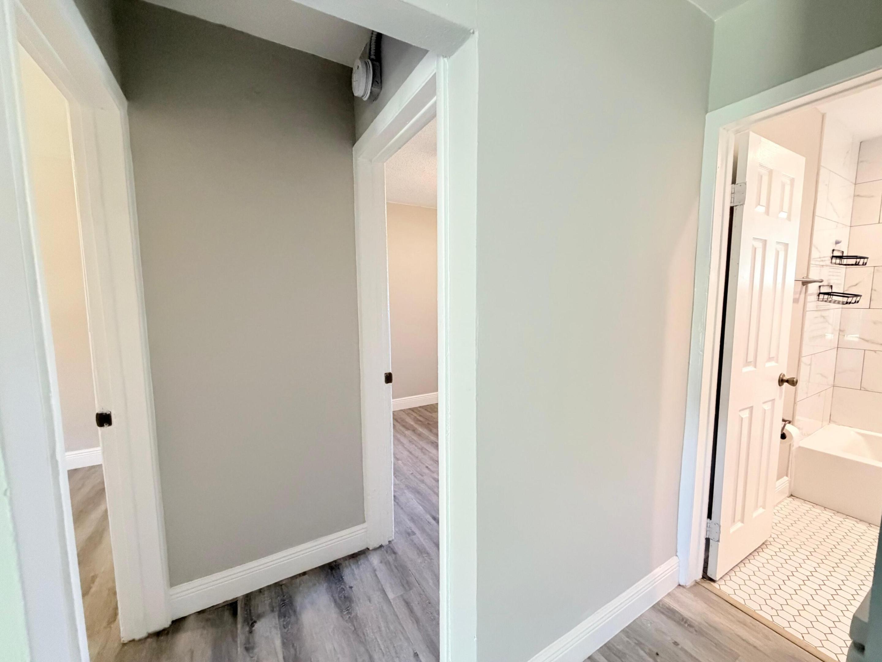 CLOWS - Residential Lease